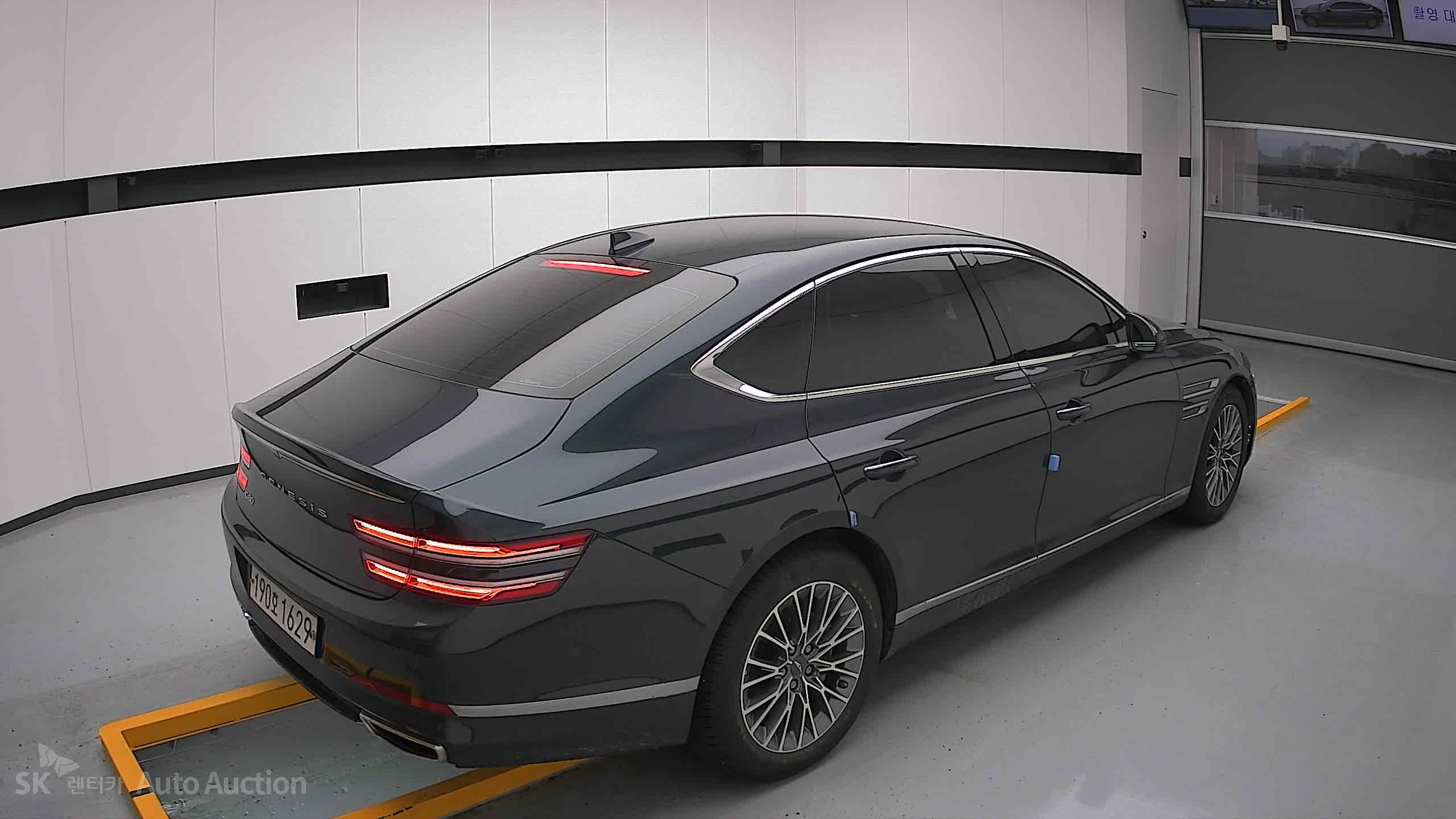 2022 - genesis g80