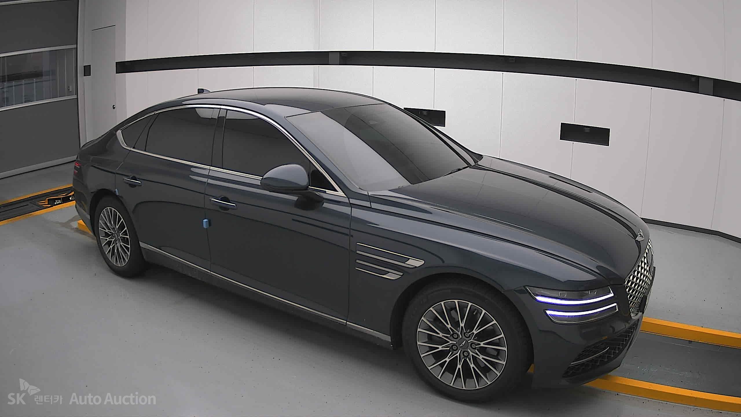 2022 - genesis g80