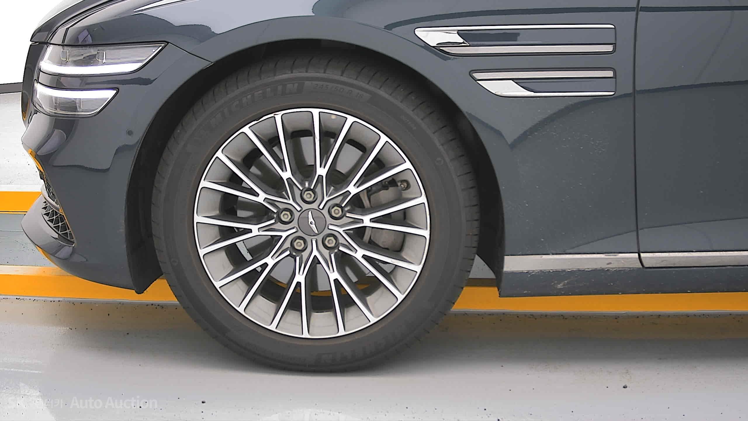 2022 - genesis g80