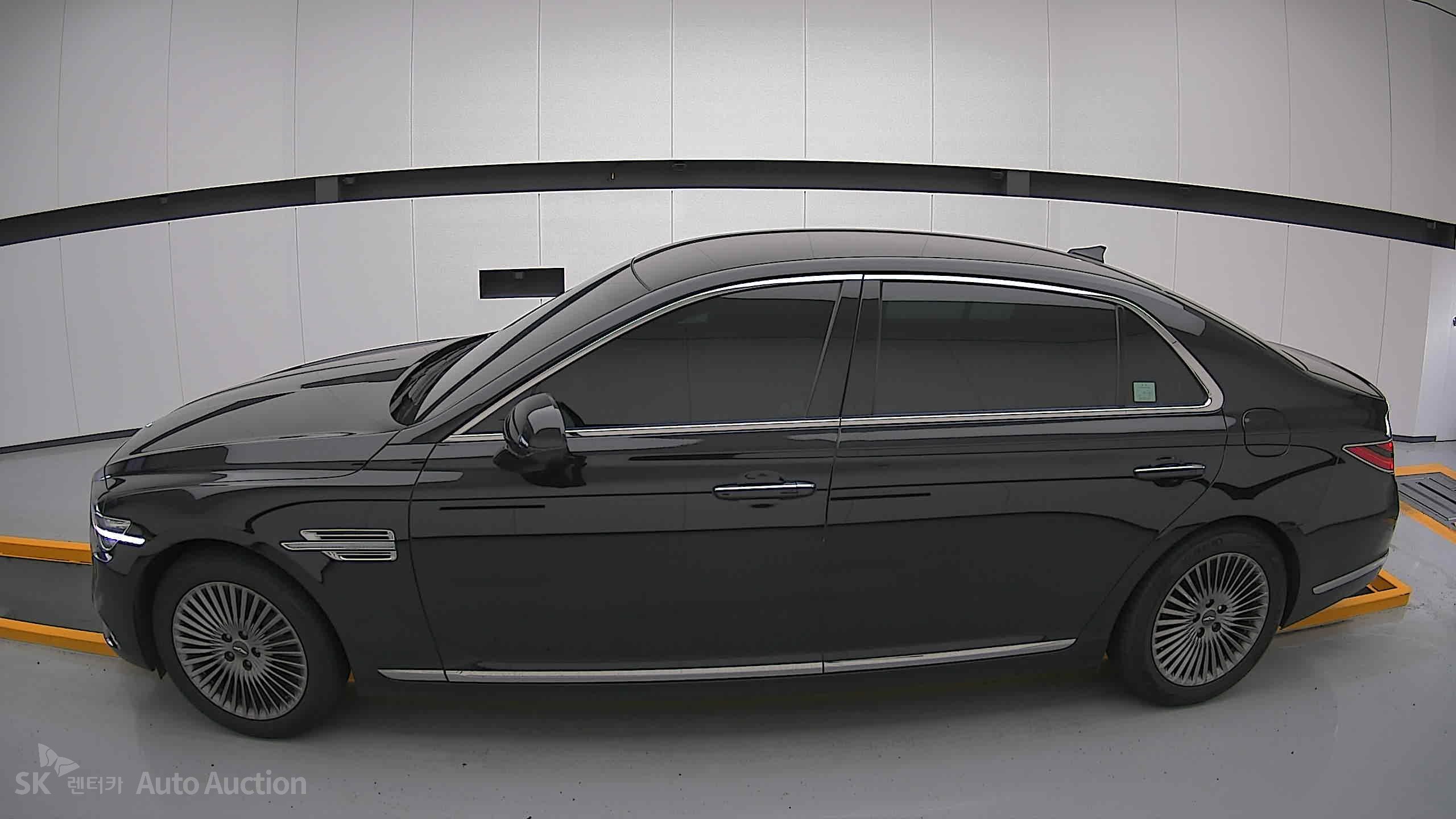 2021 - genesis g90