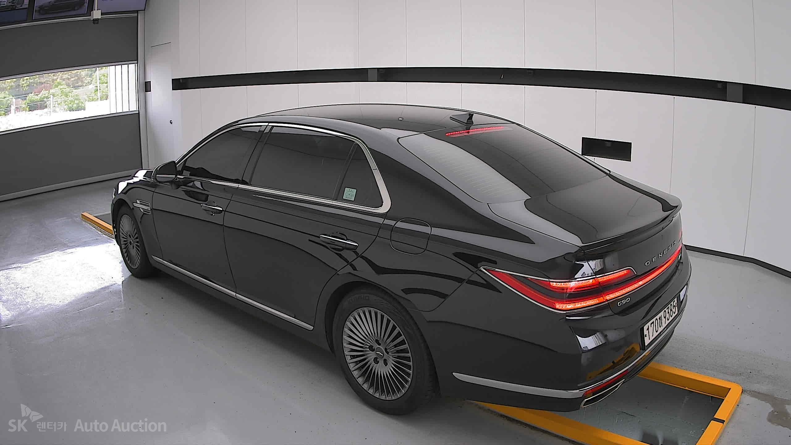 2021 - genesis g90