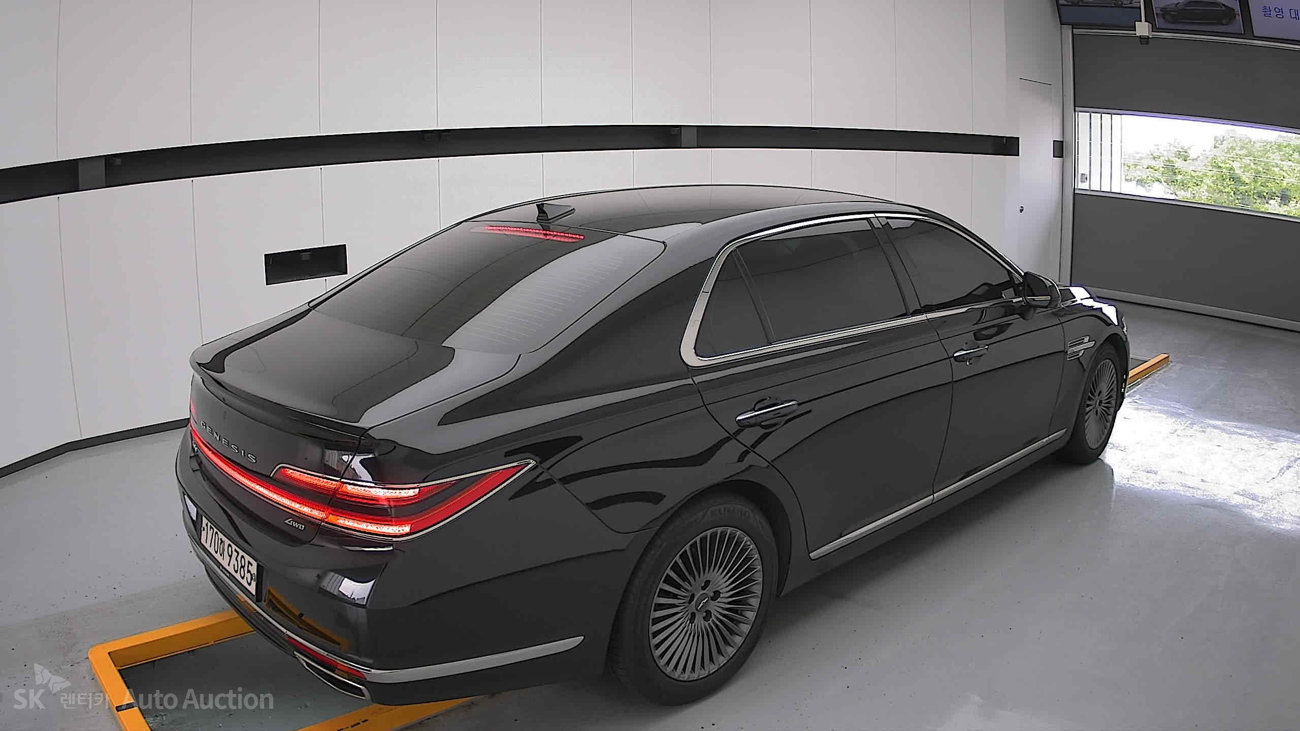 2021 - genesis g90