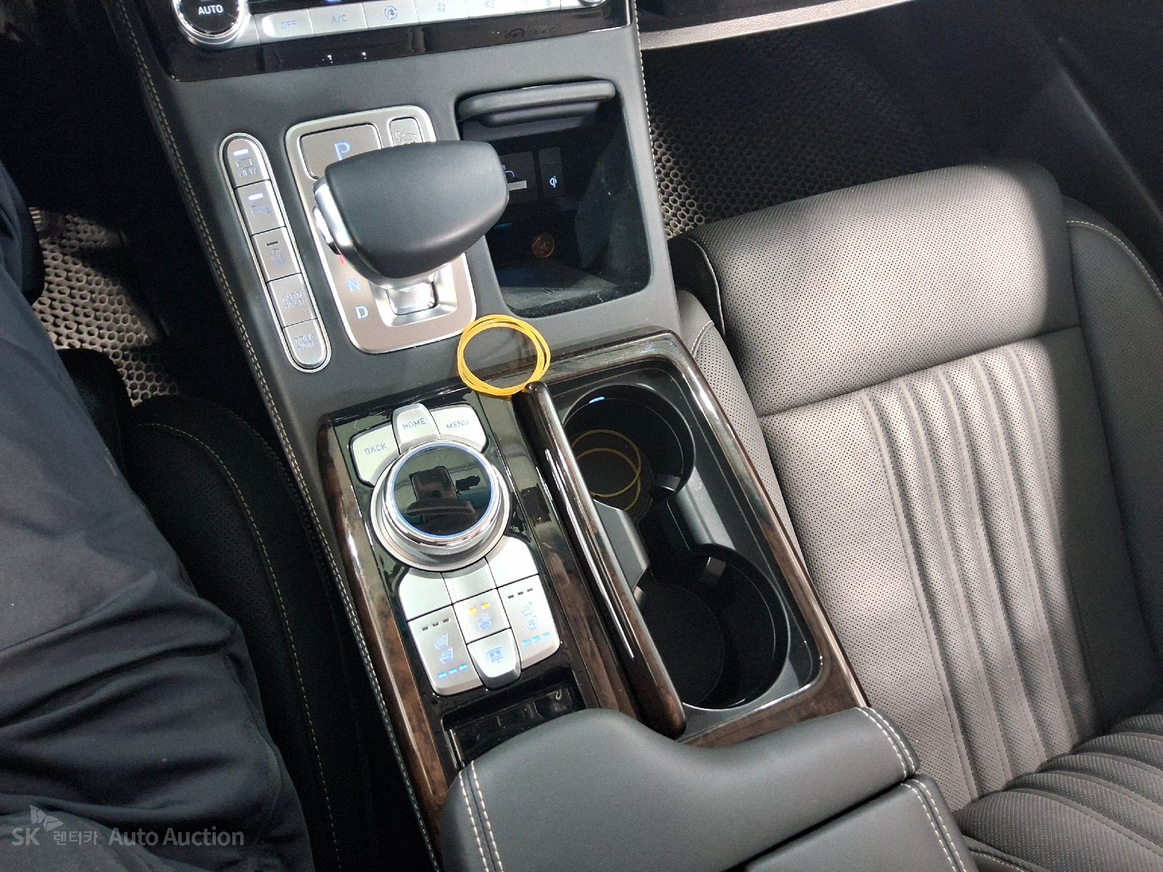 2021 - genesis g90
