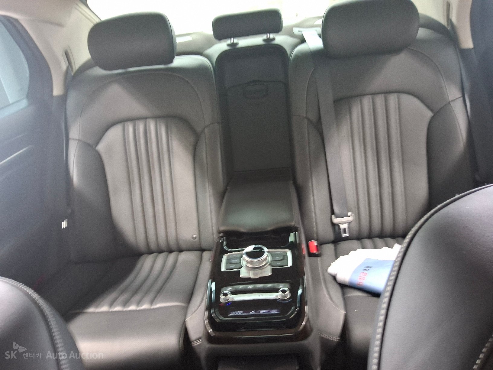 2021 - genesis g90