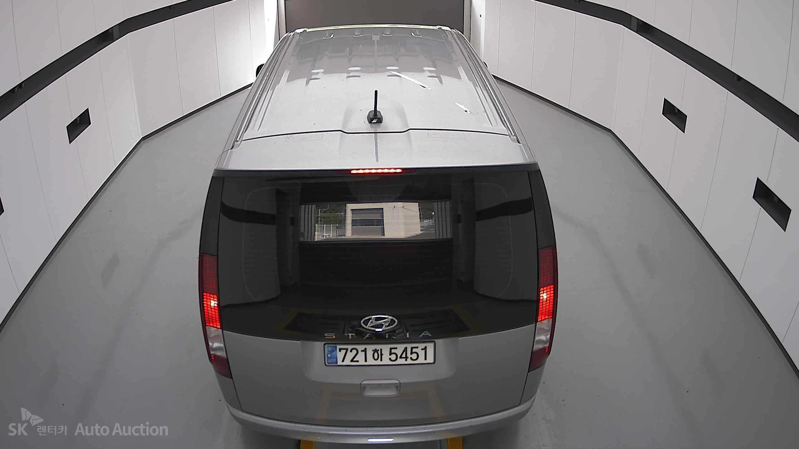 2023 - hyundai staria