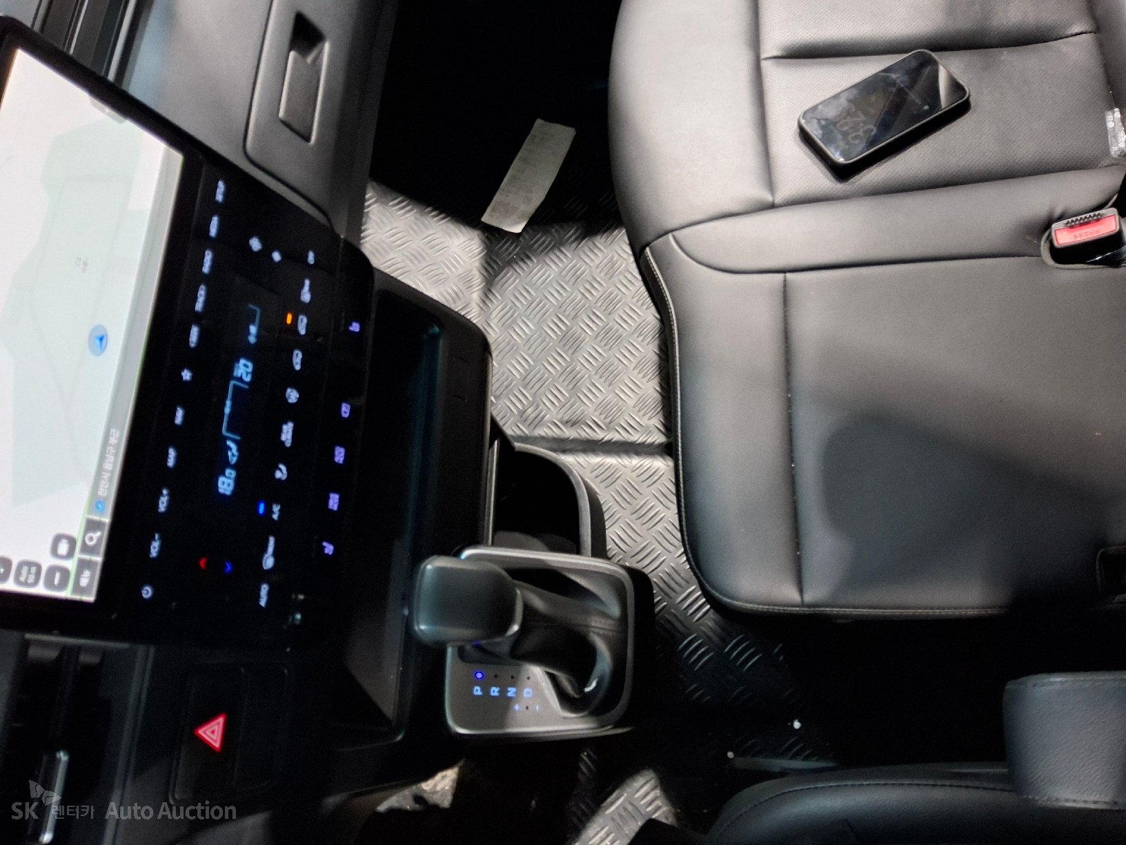 2023 - hyundai staria