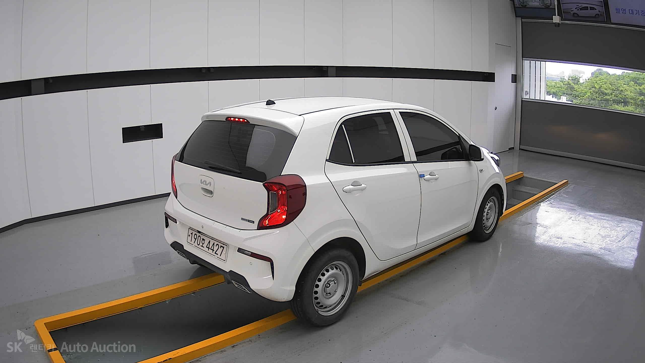 2022 - kia morning