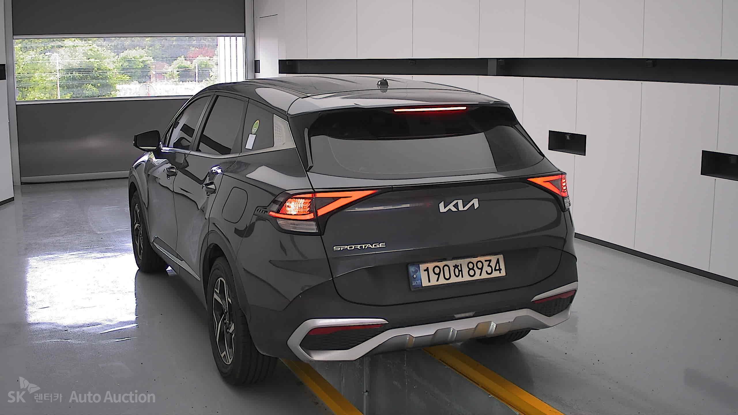 2022 - kia sportage