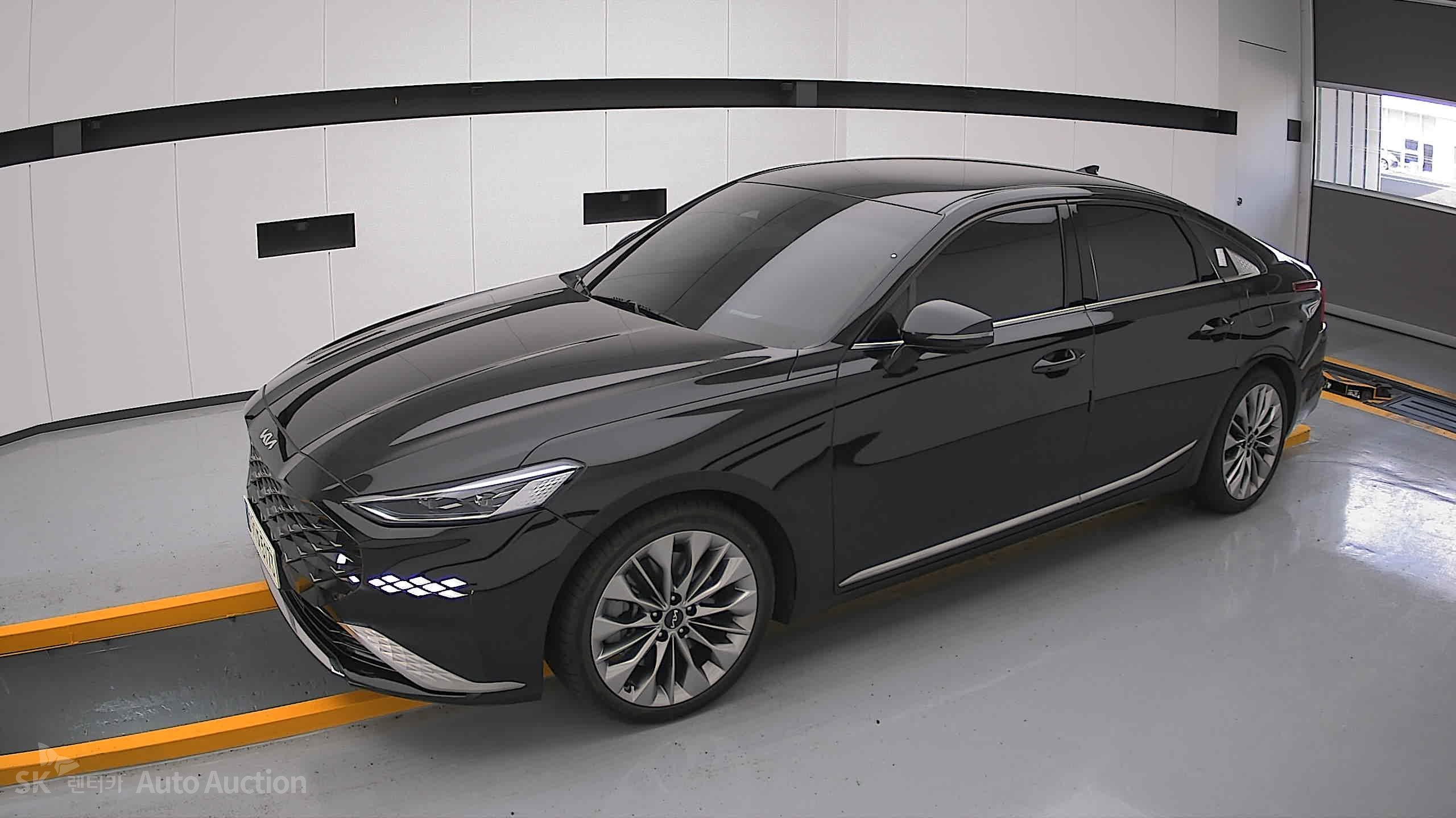 2022 - kia k8
