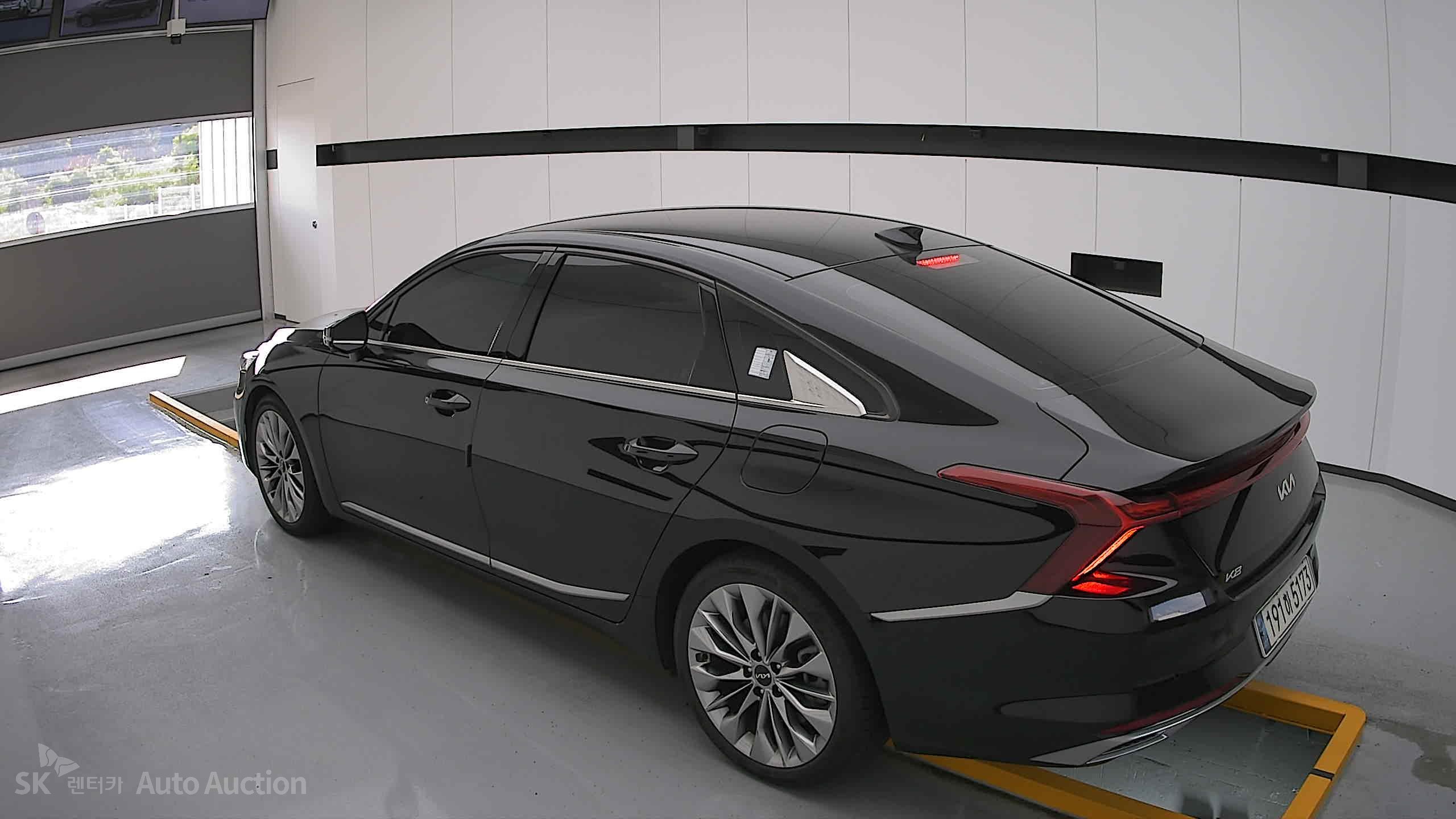2022 - kia k8