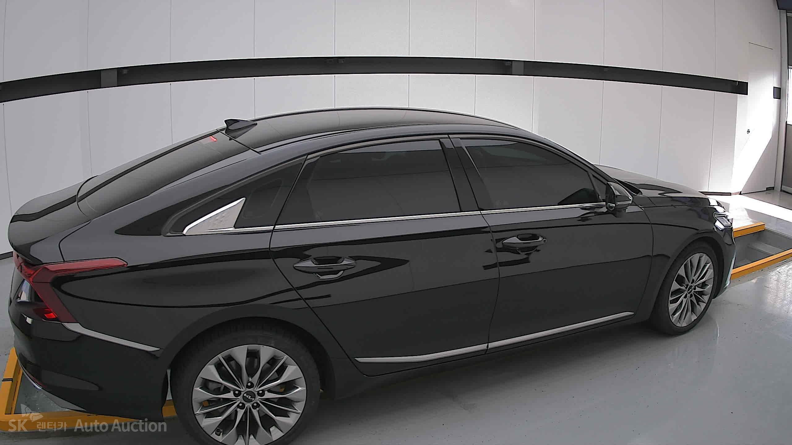 2022 - kia k8