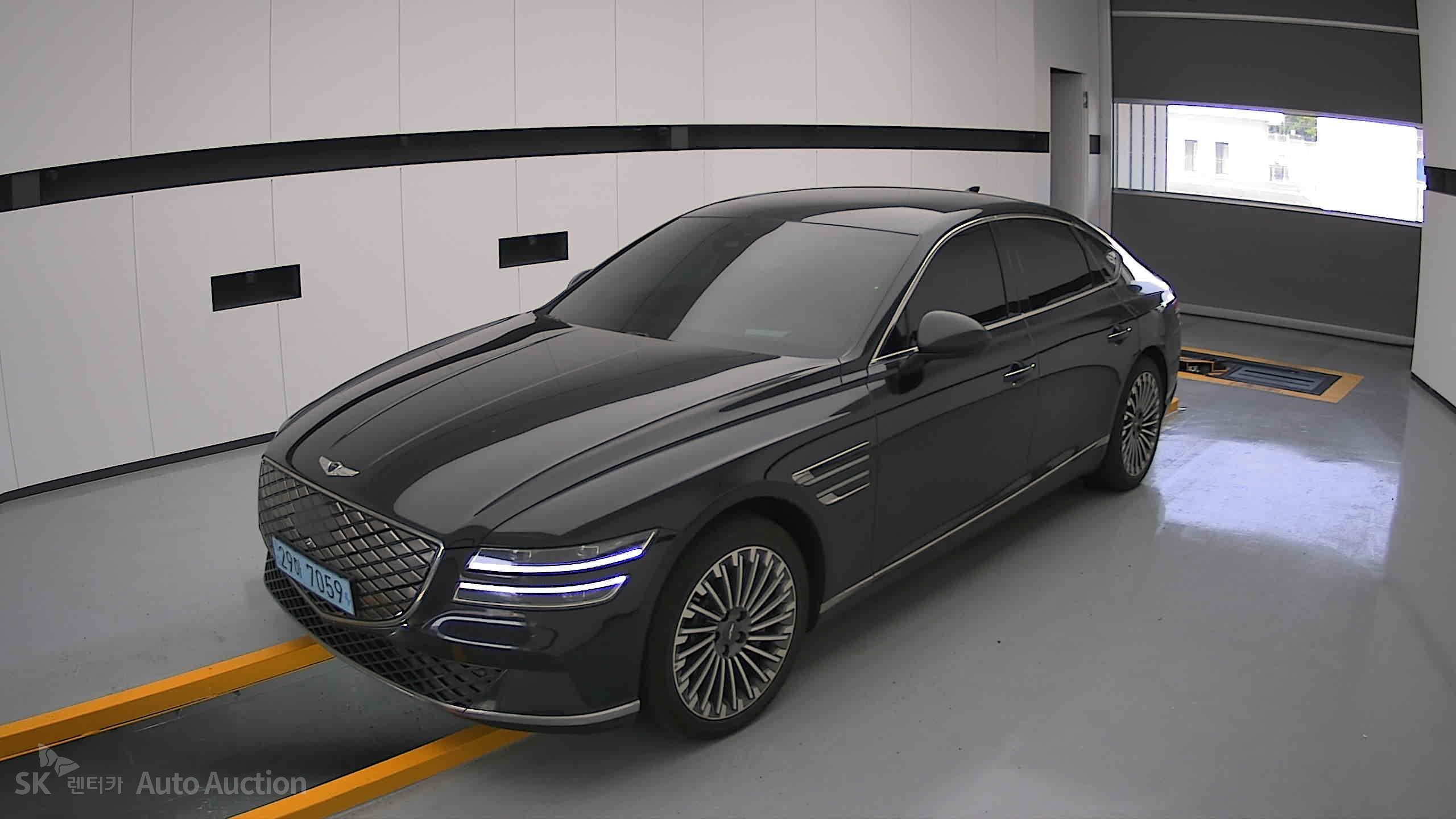 2022 - genesis eg80