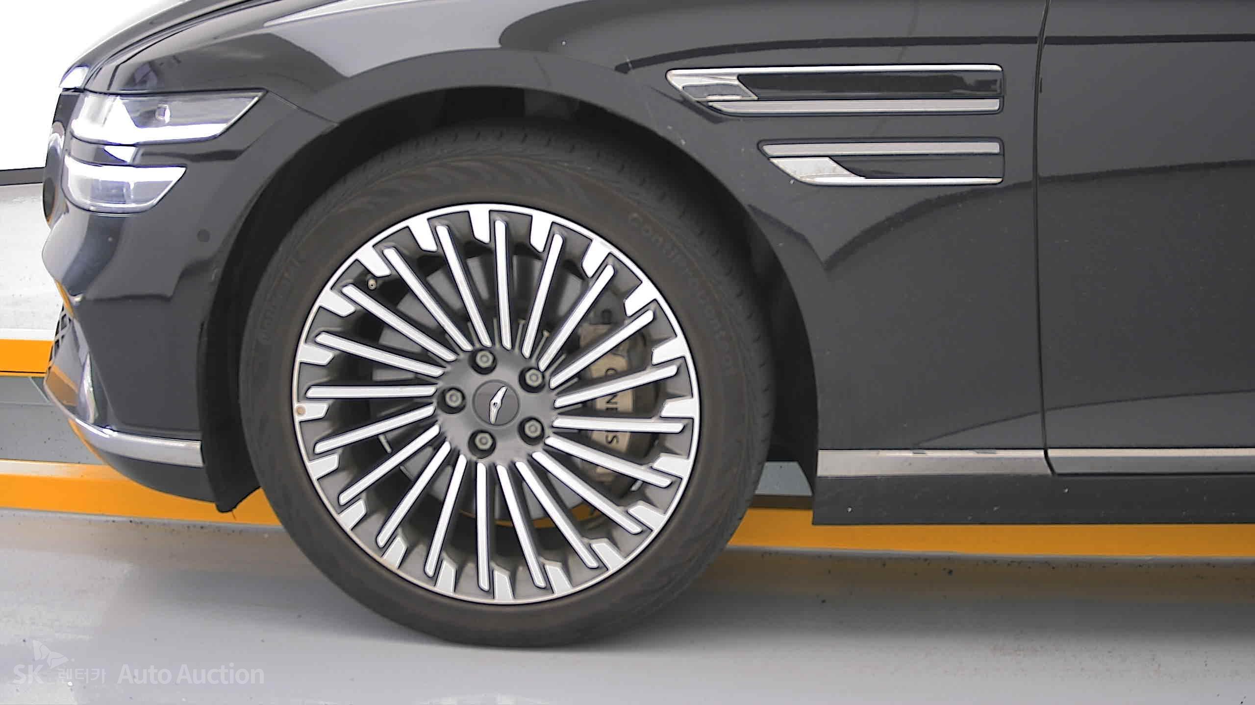 2022 - genesis eg80