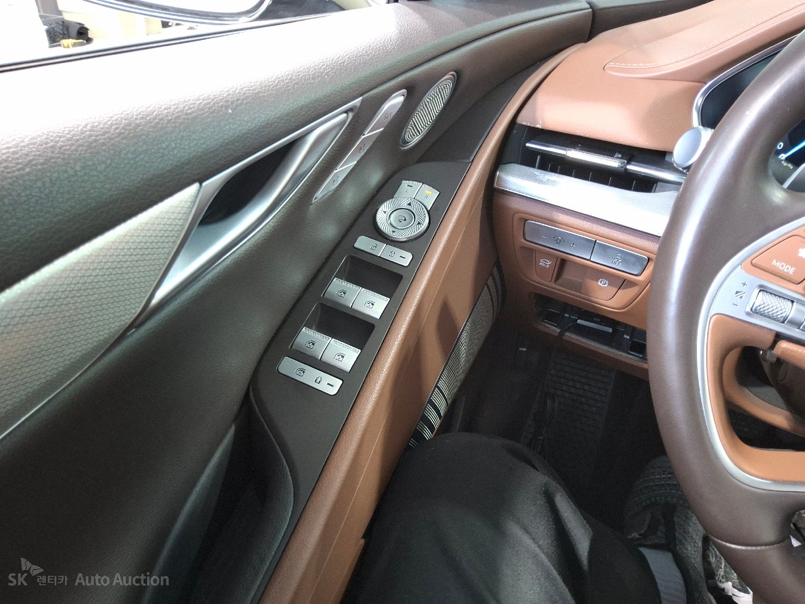 2022 - genesis eg80