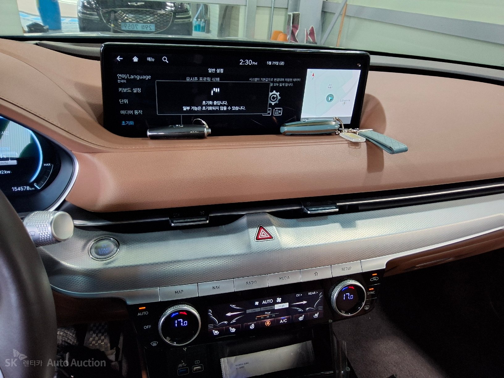 2022 - genesis eg80