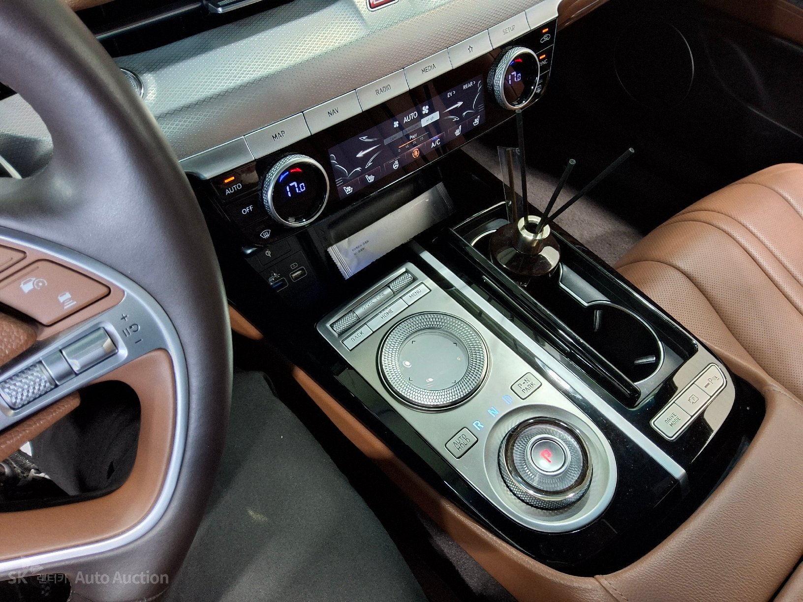 2022 - genesis eg80