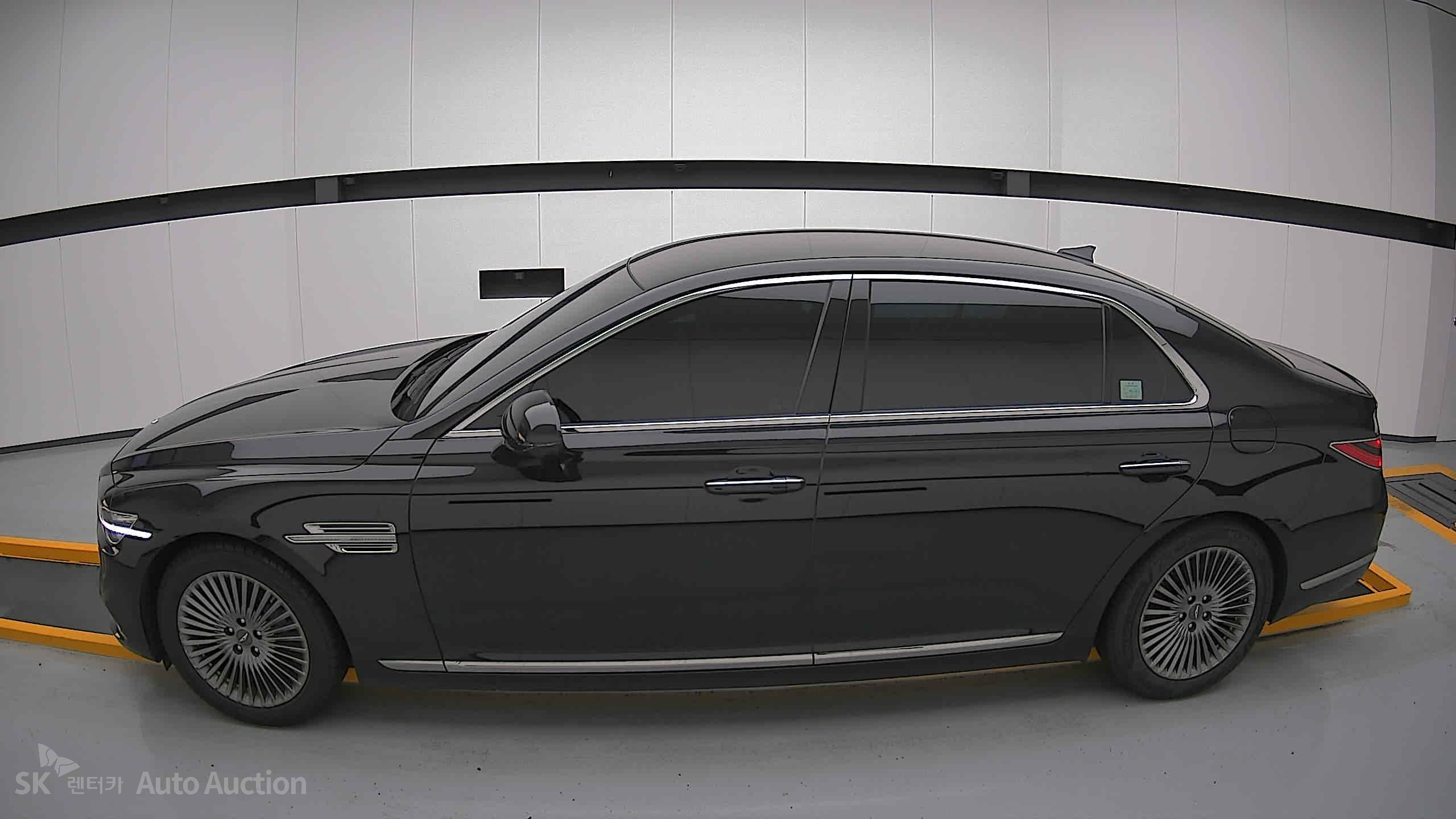 2021 - genesis g90