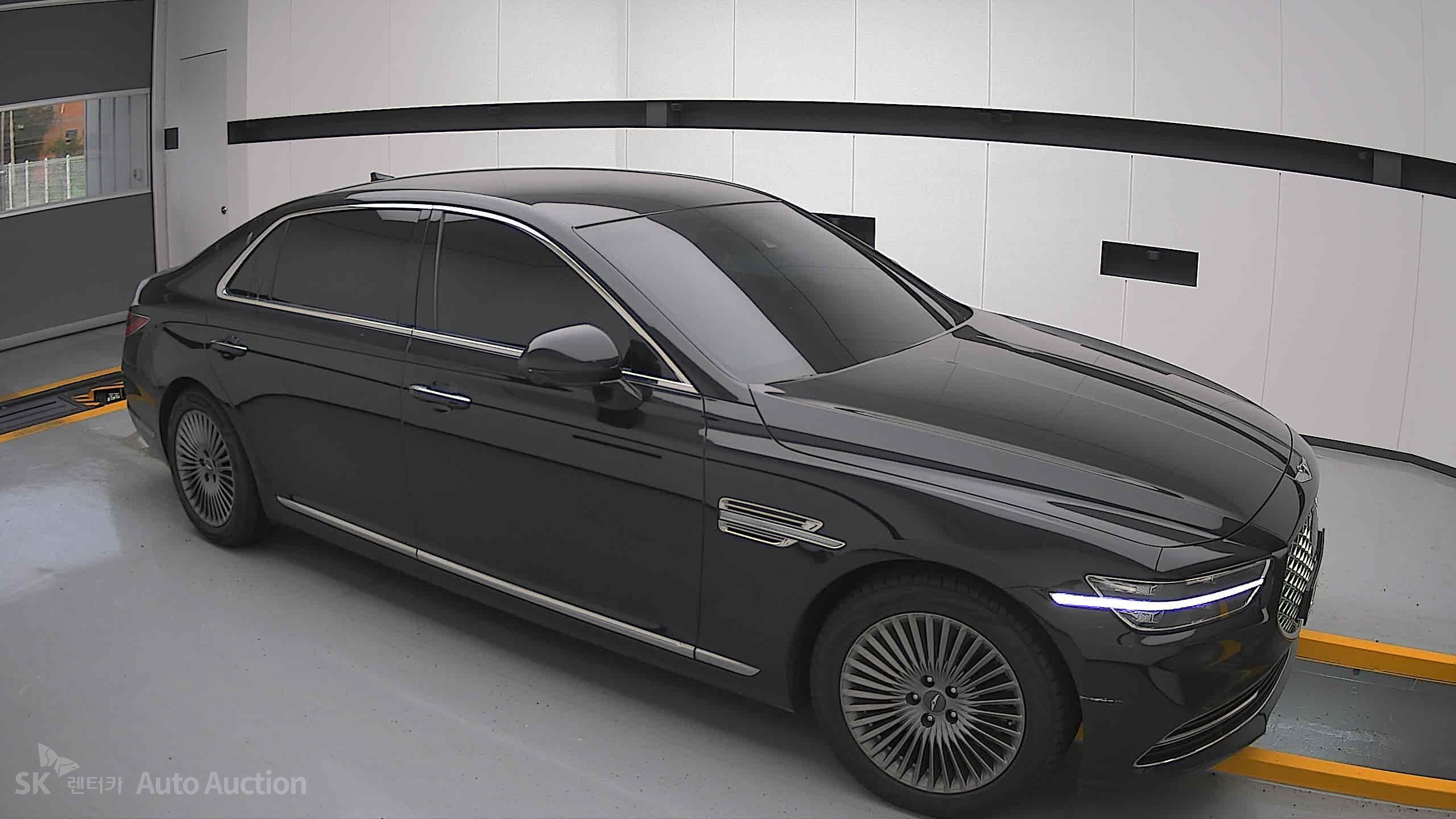 2021 - genesis g90