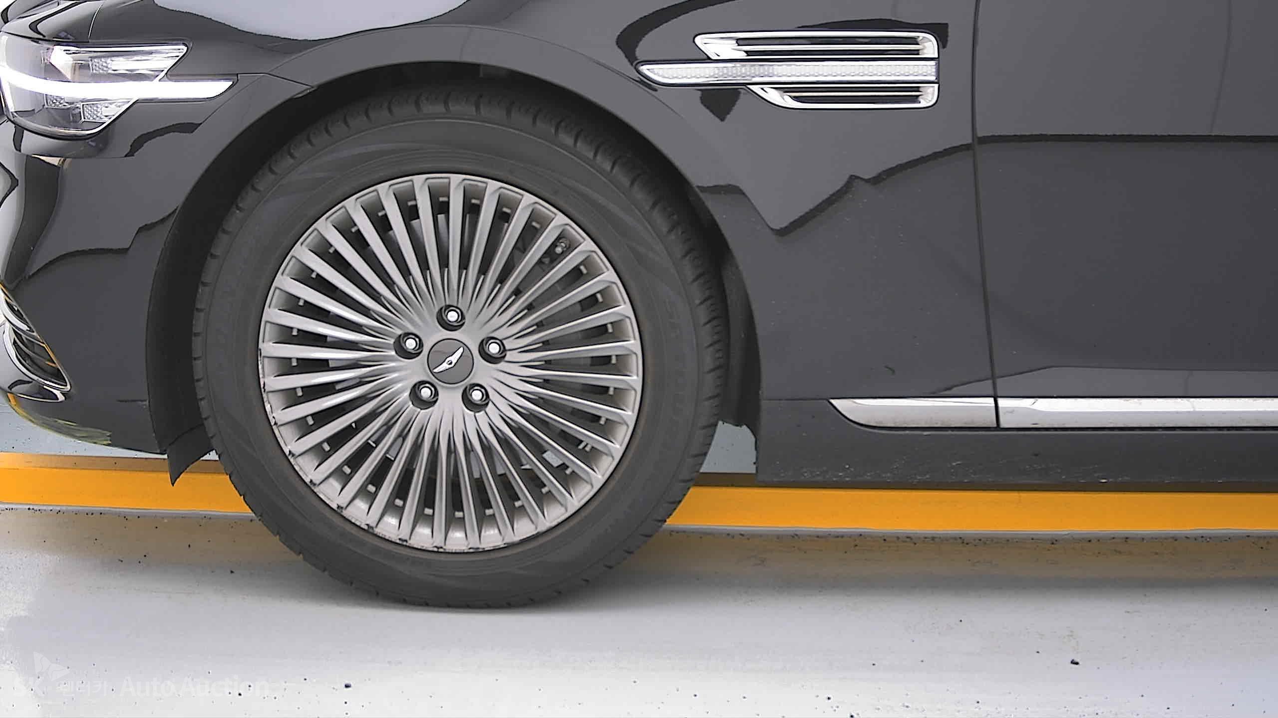 2021 - genesis g90