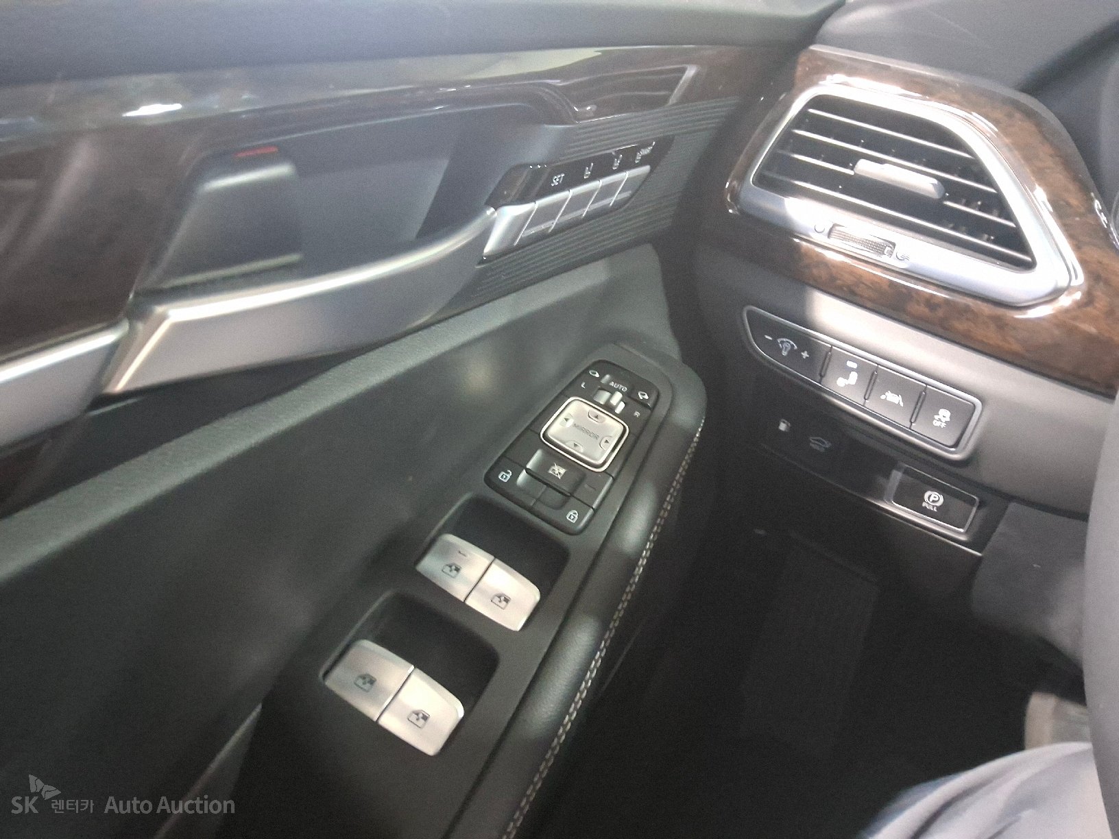 2021 - genesis g90