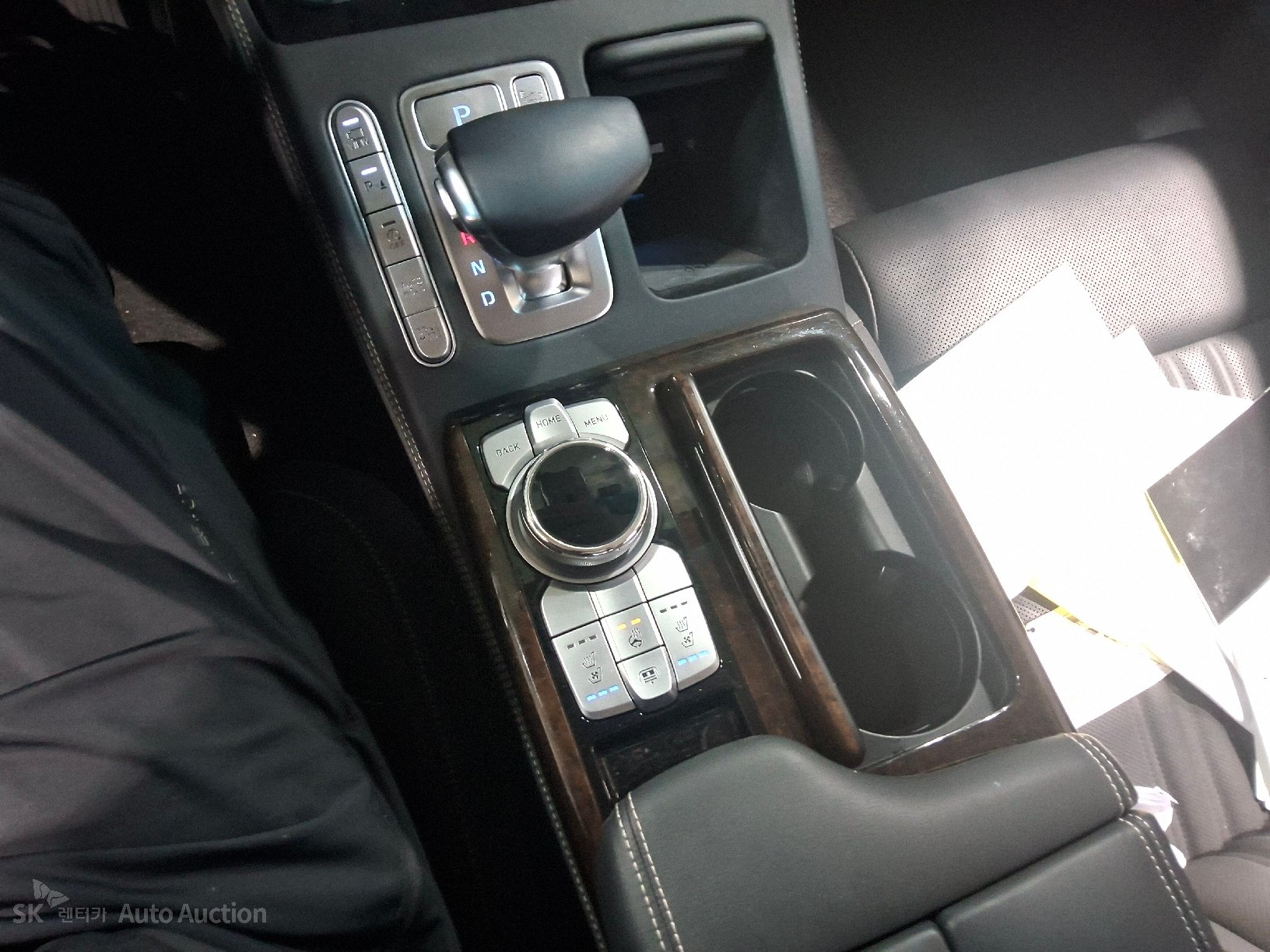 2021 - genesis g90
