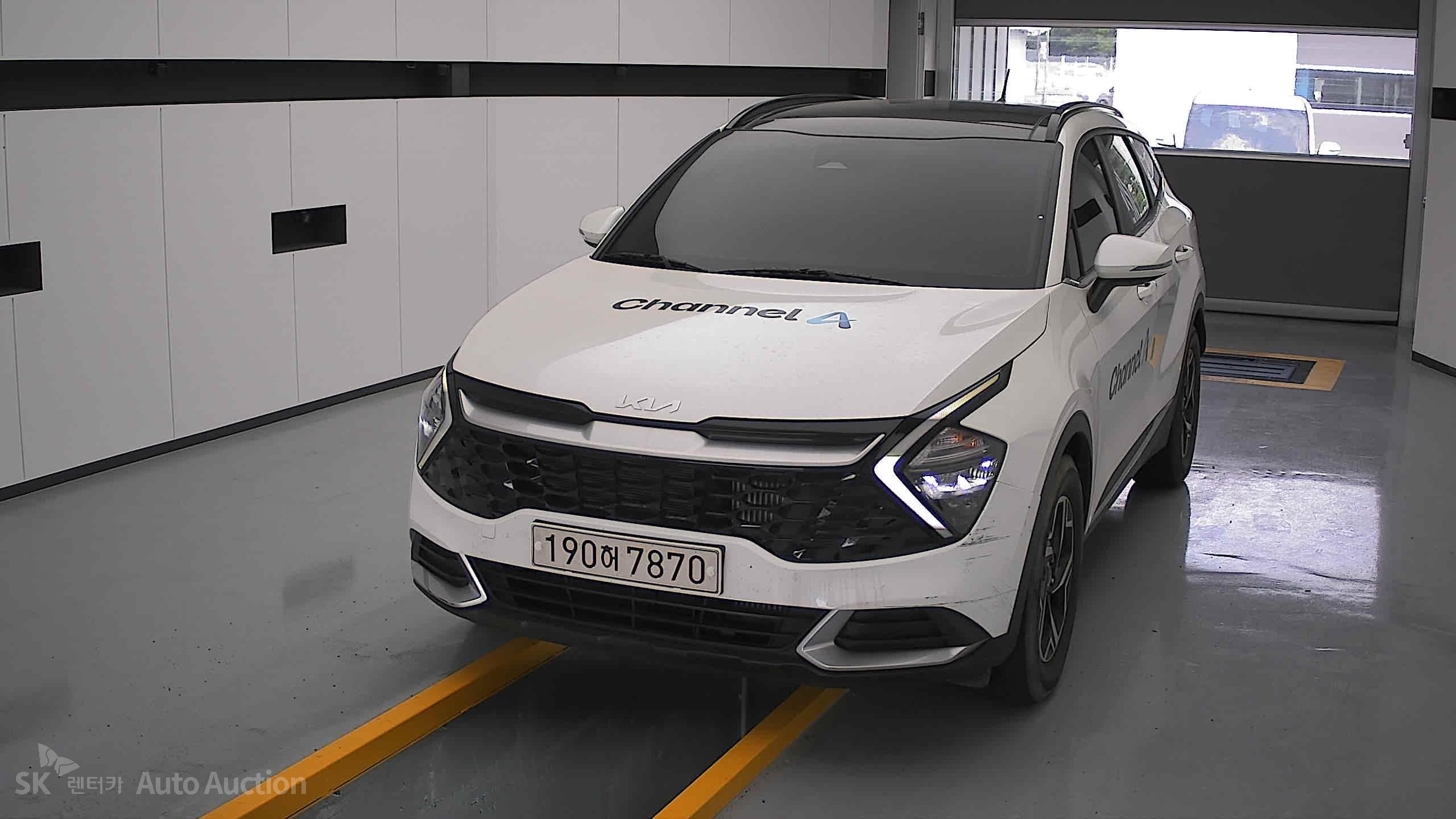 2022 - kia sportage