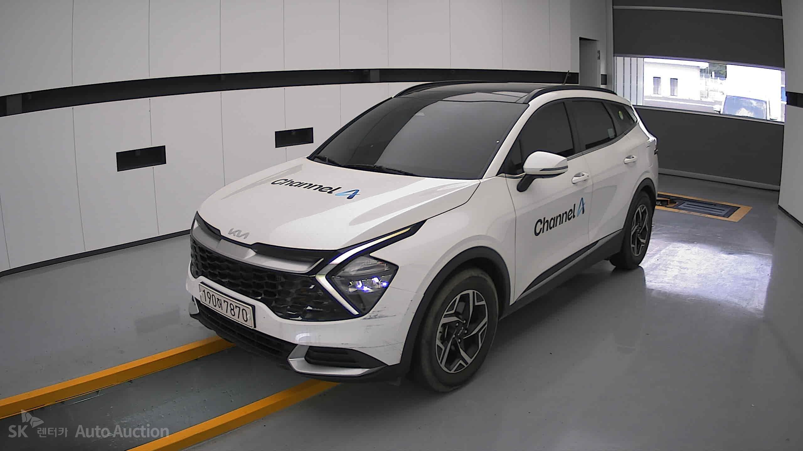 2022 - kia sportage
