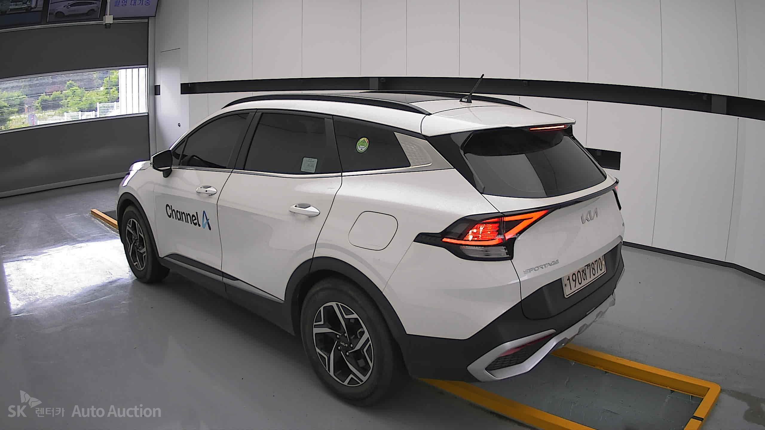 2022 - kia sportage