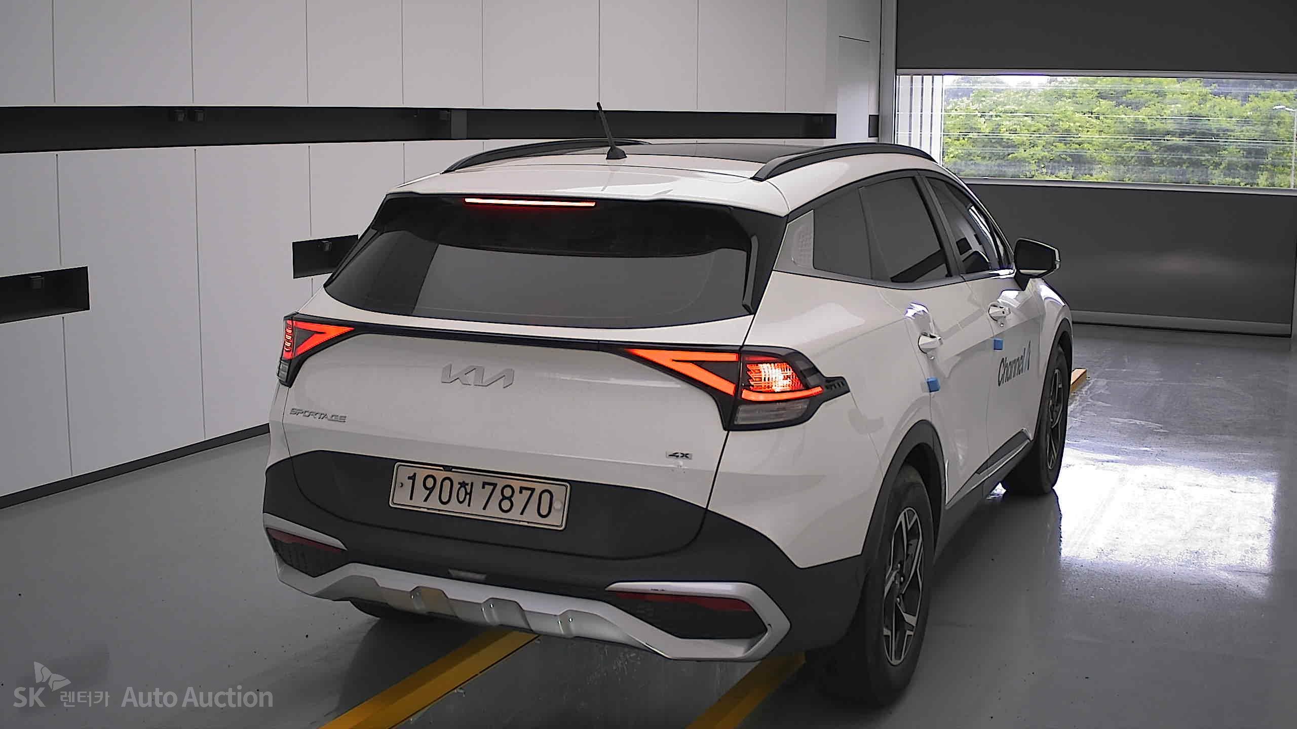 2022 - kia sportage