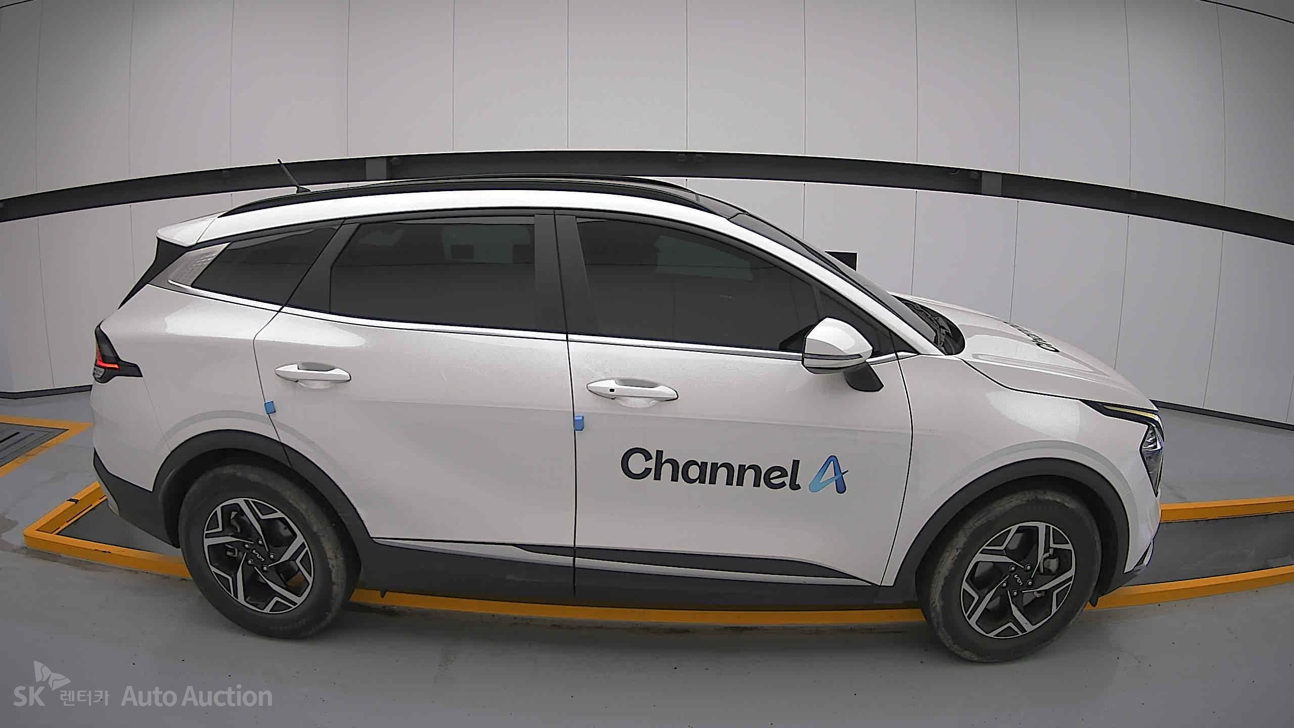 2022 - kia sportage