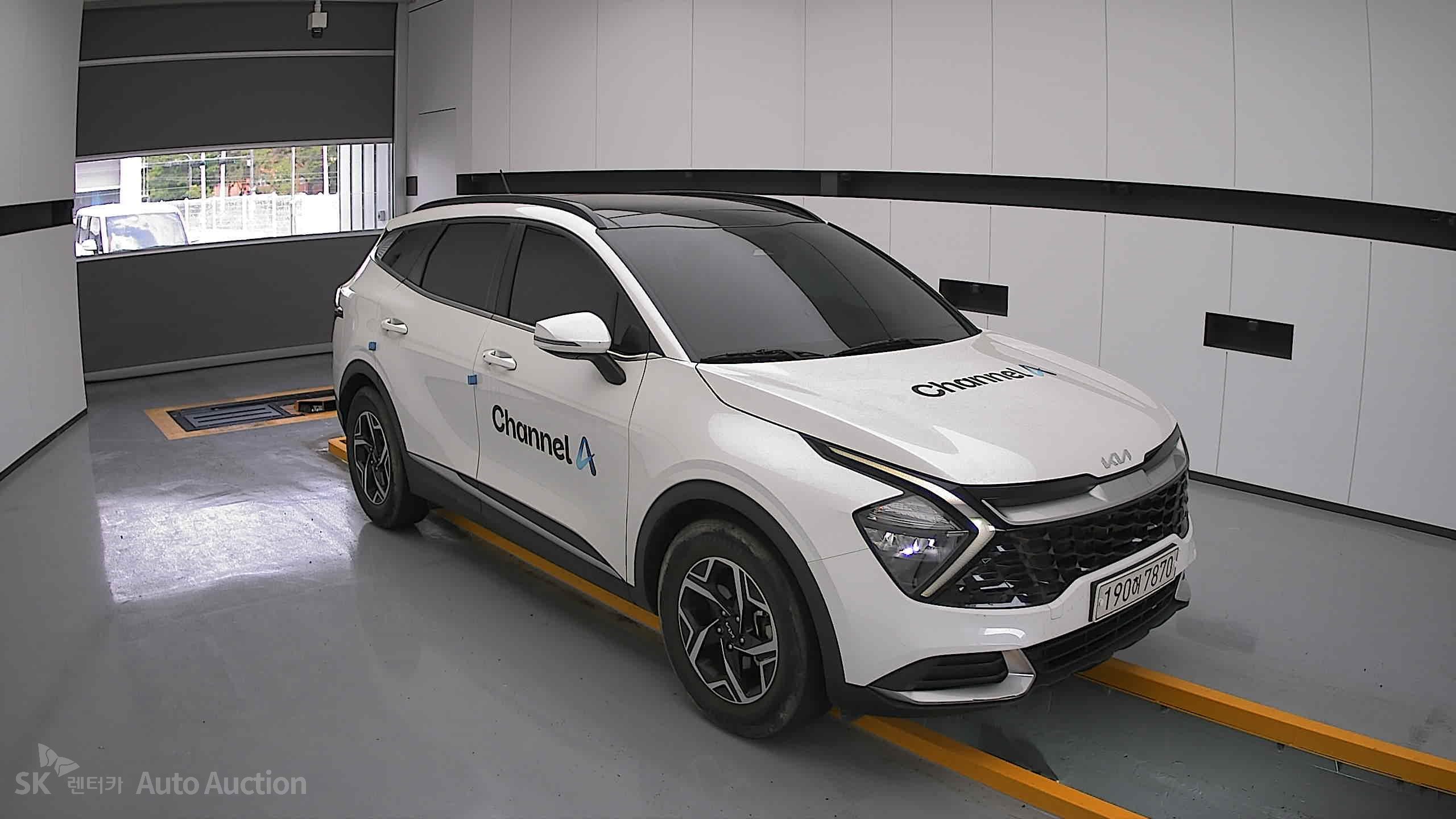 2022 - kia sportage