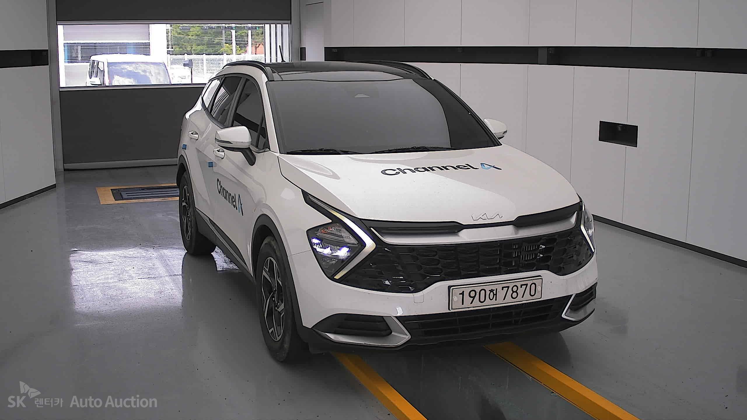 2022 - kia sportage
