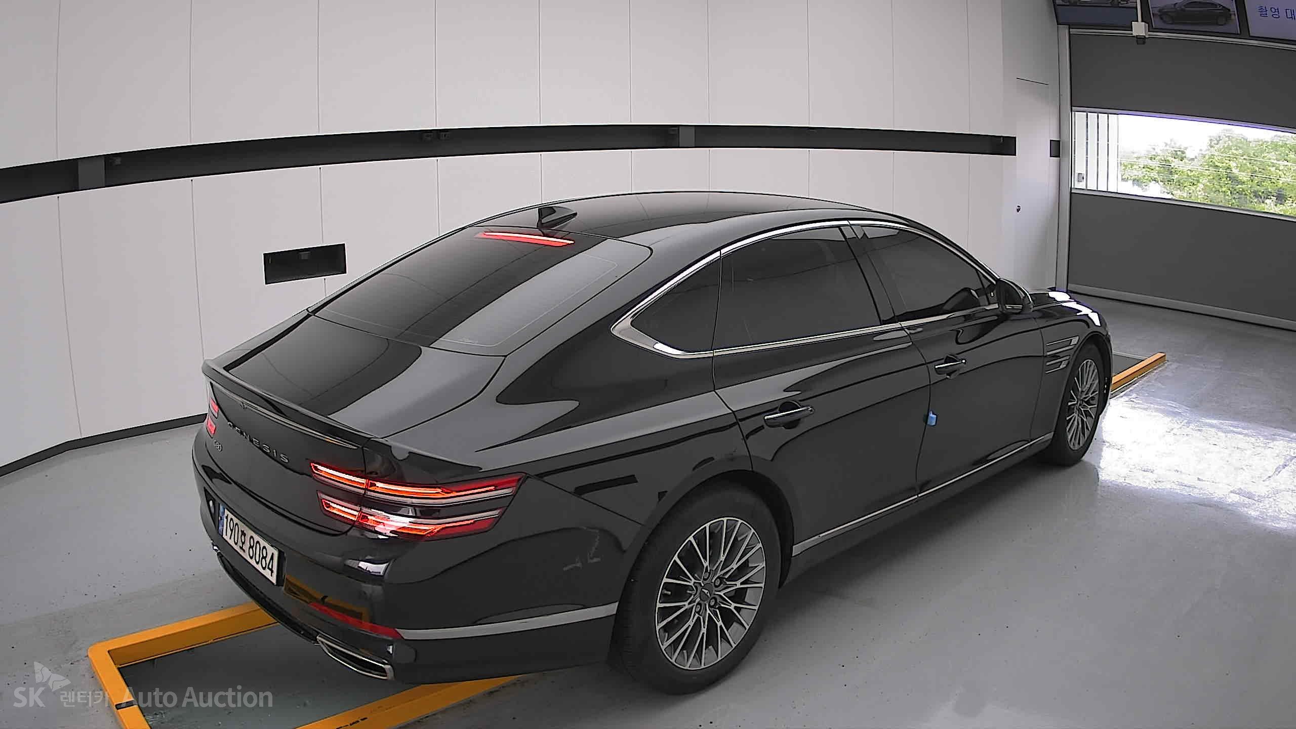 2022 - genesis g80