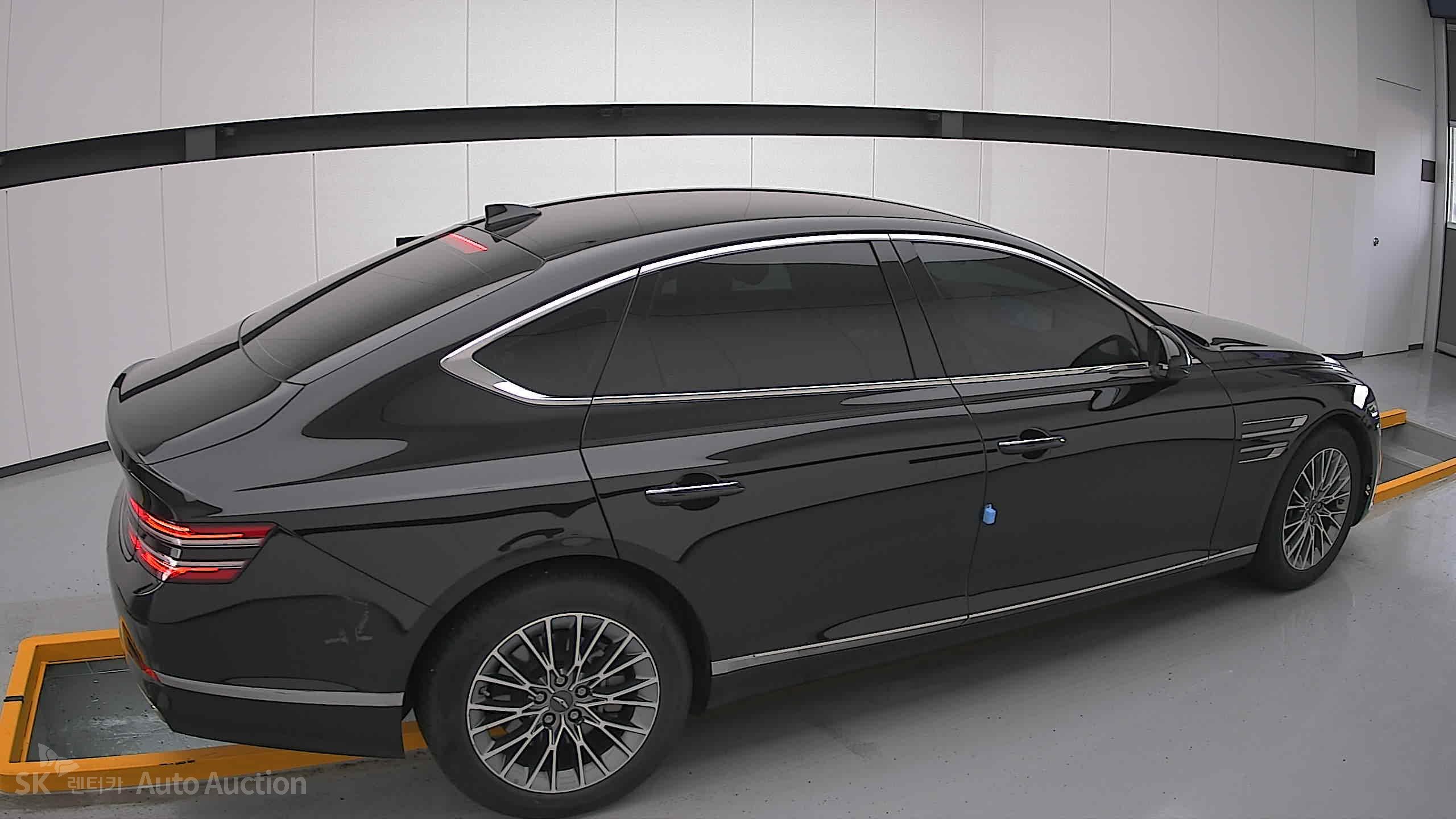 2022 - genesis g80
