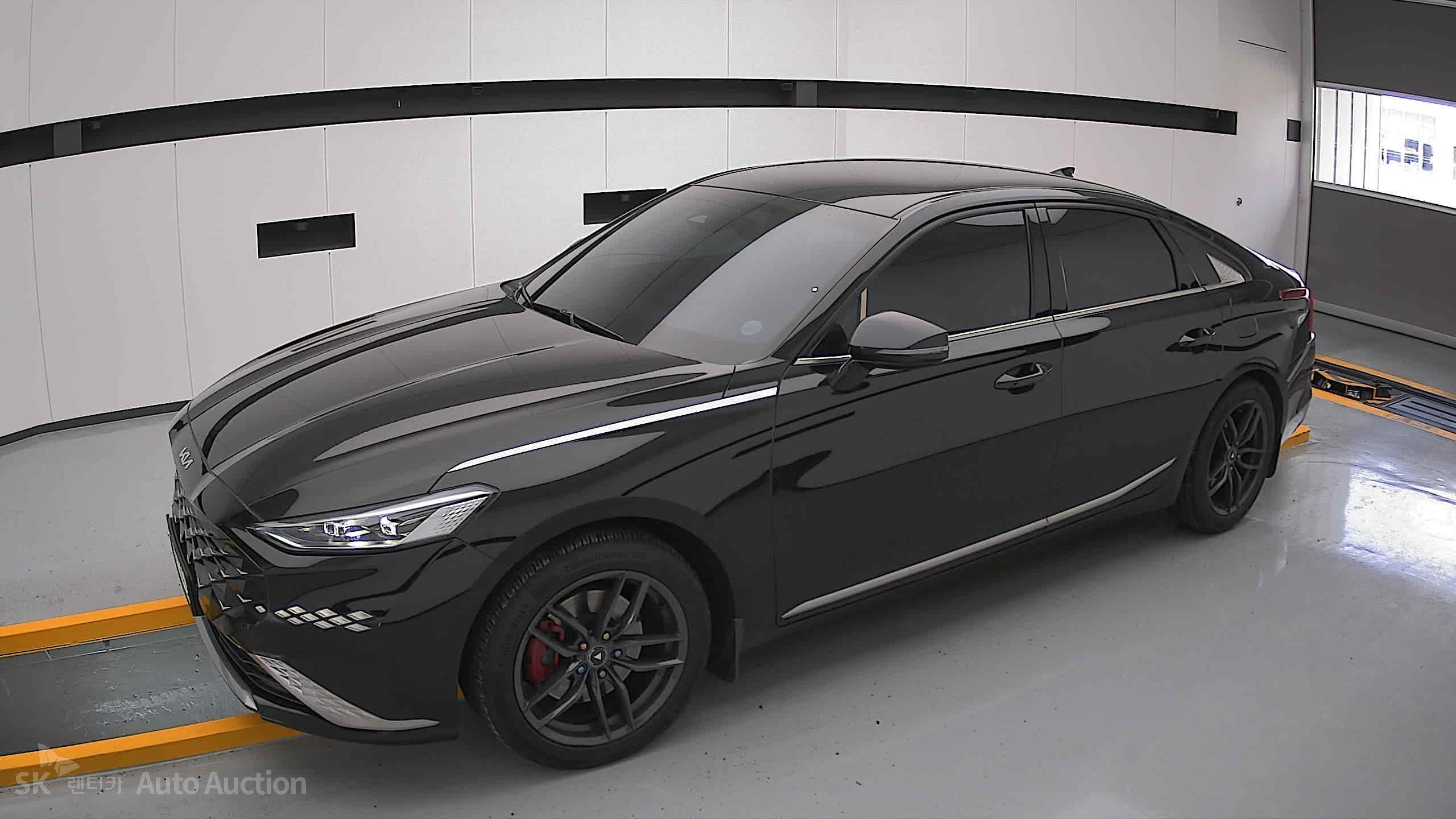 2022 - kia k8