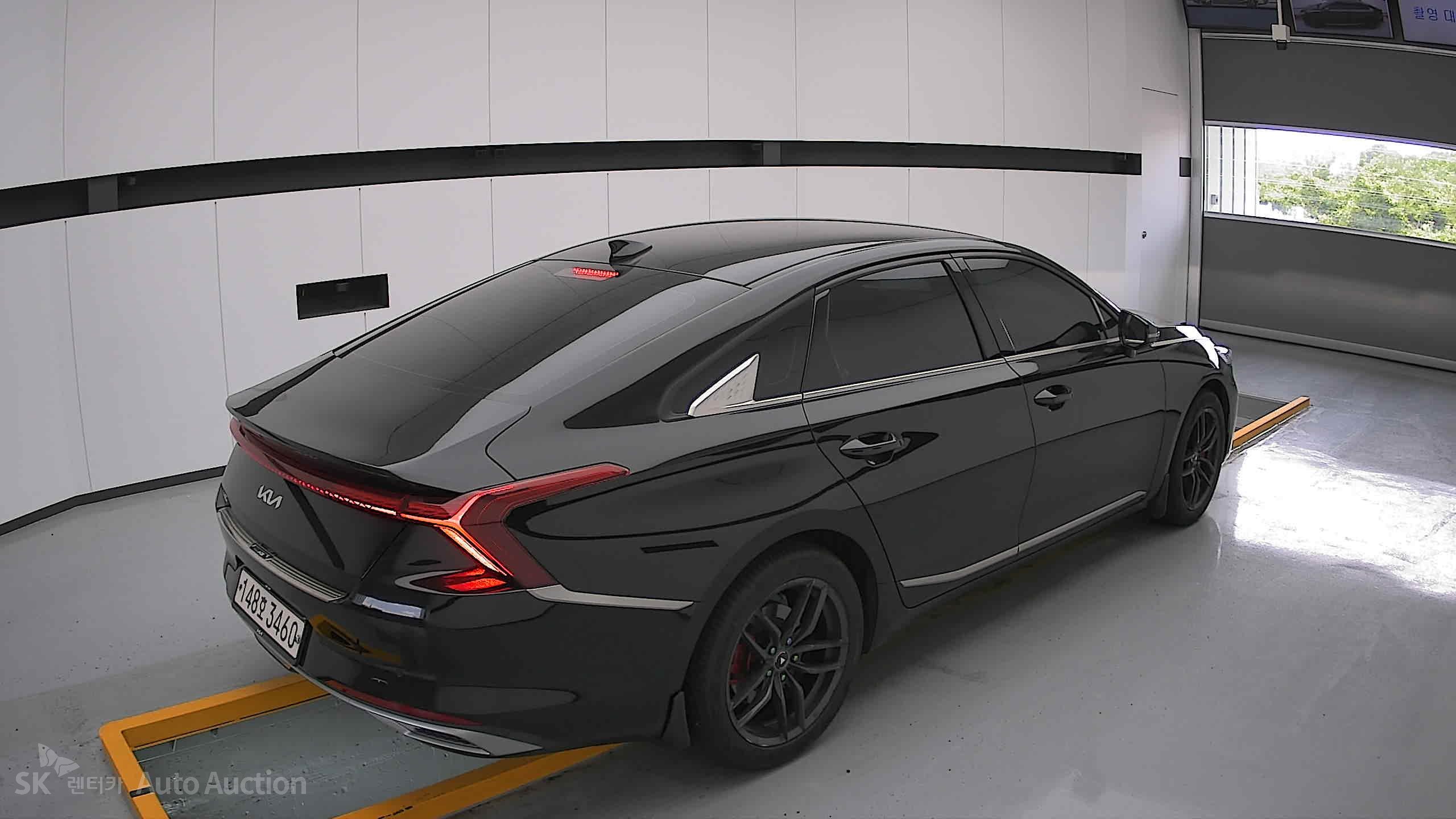 2022 - kia k8