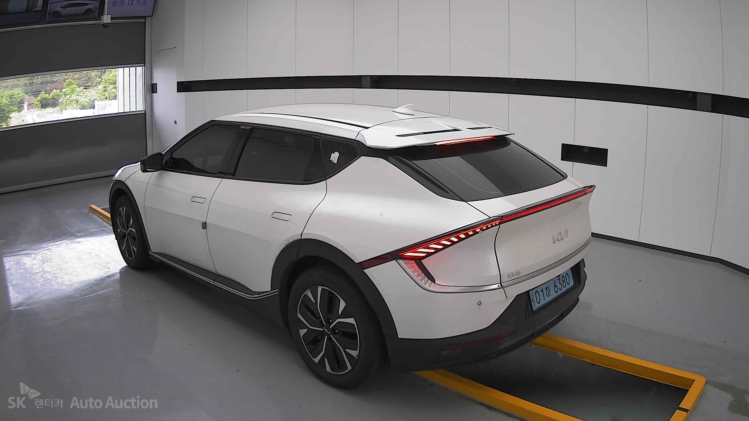 2023 - kia ev6