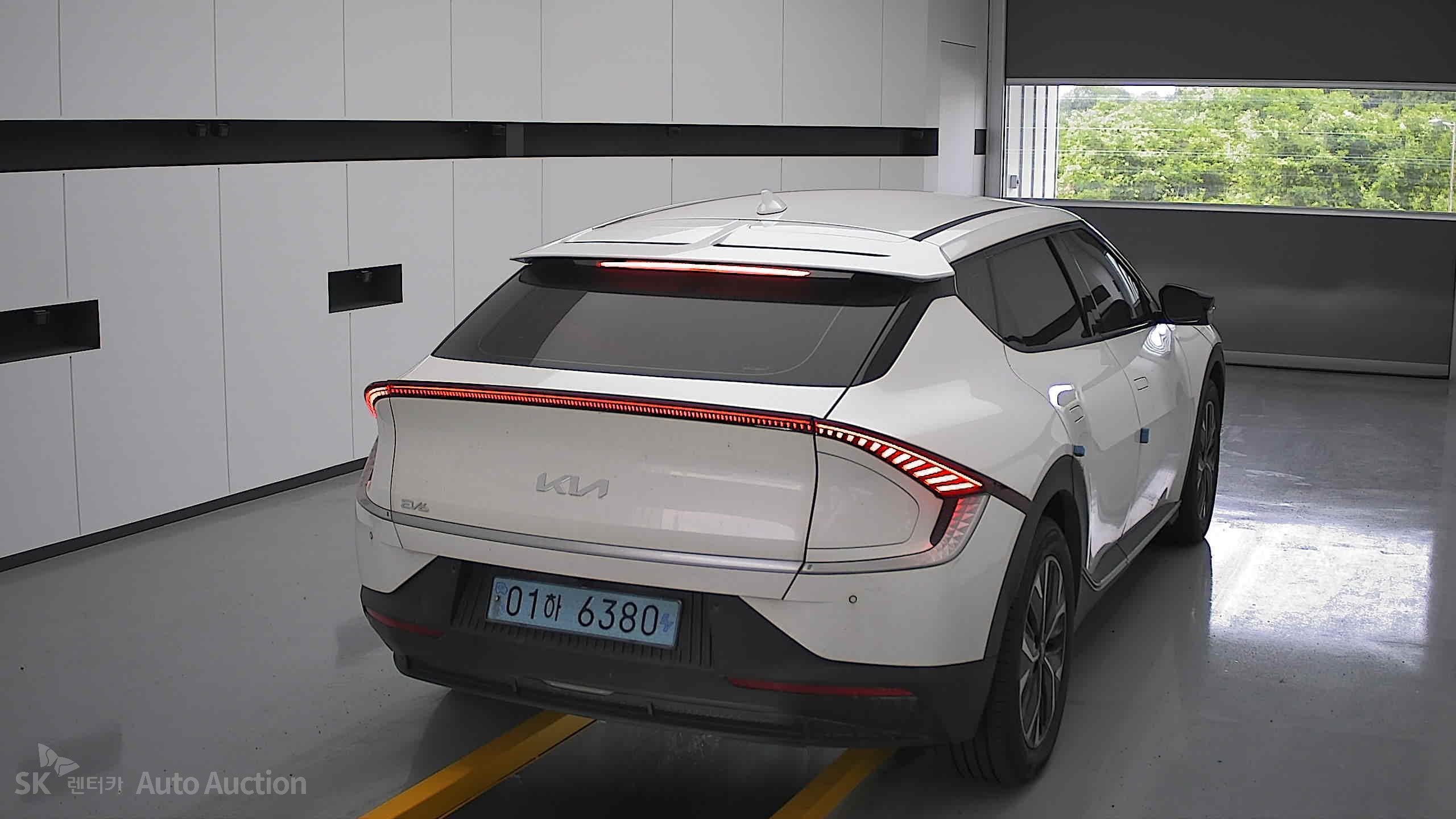 2023 - kia ev6