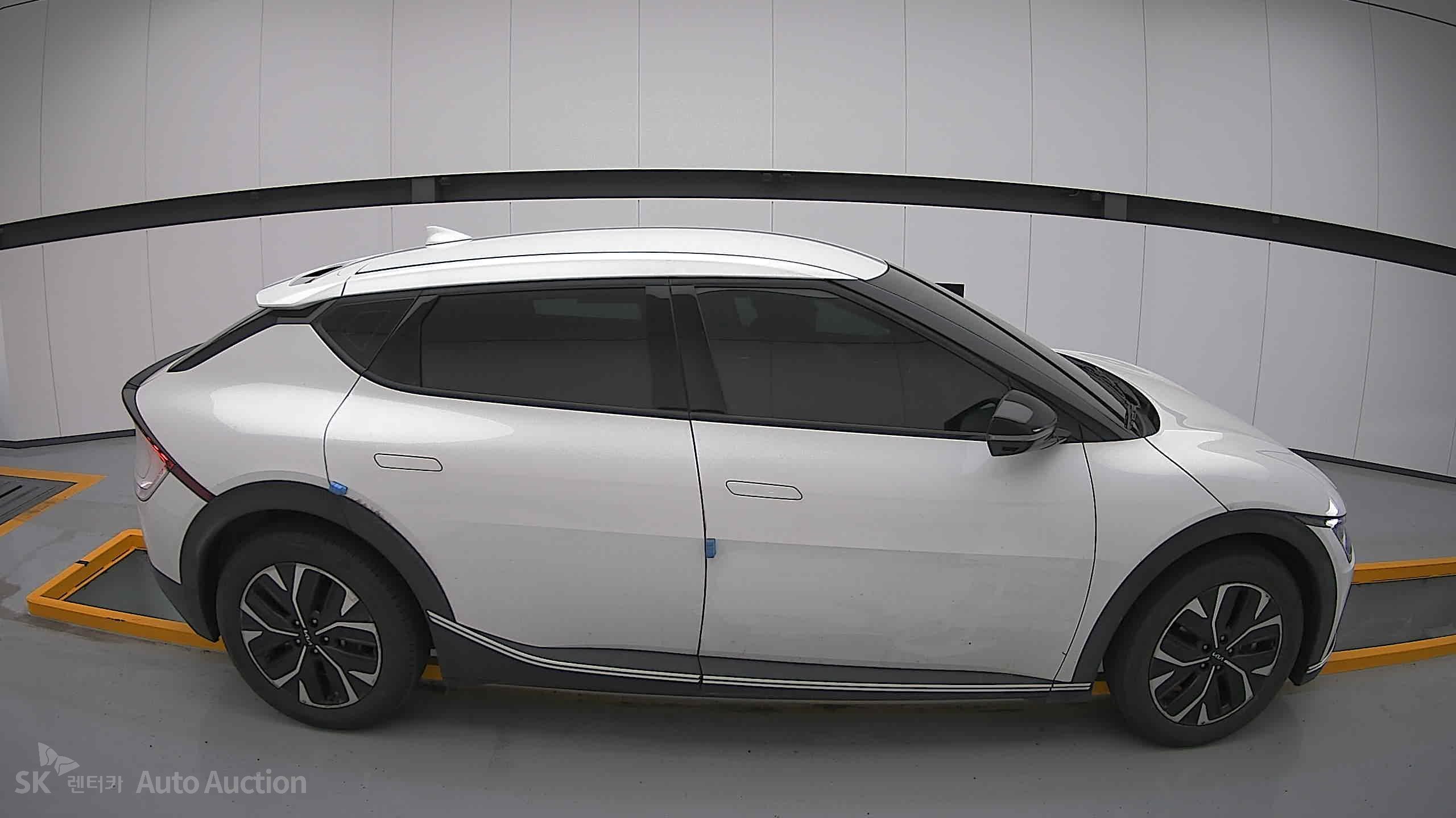 2023 - kia ev6