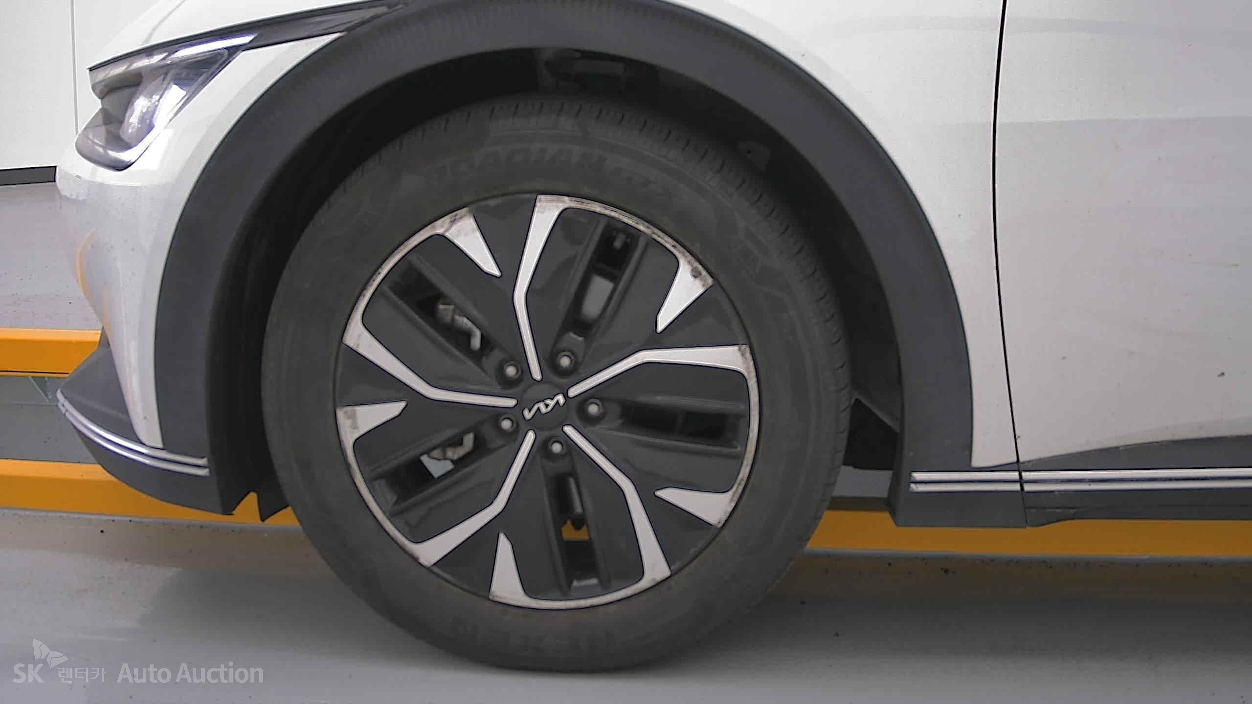 2023 - kia ev6