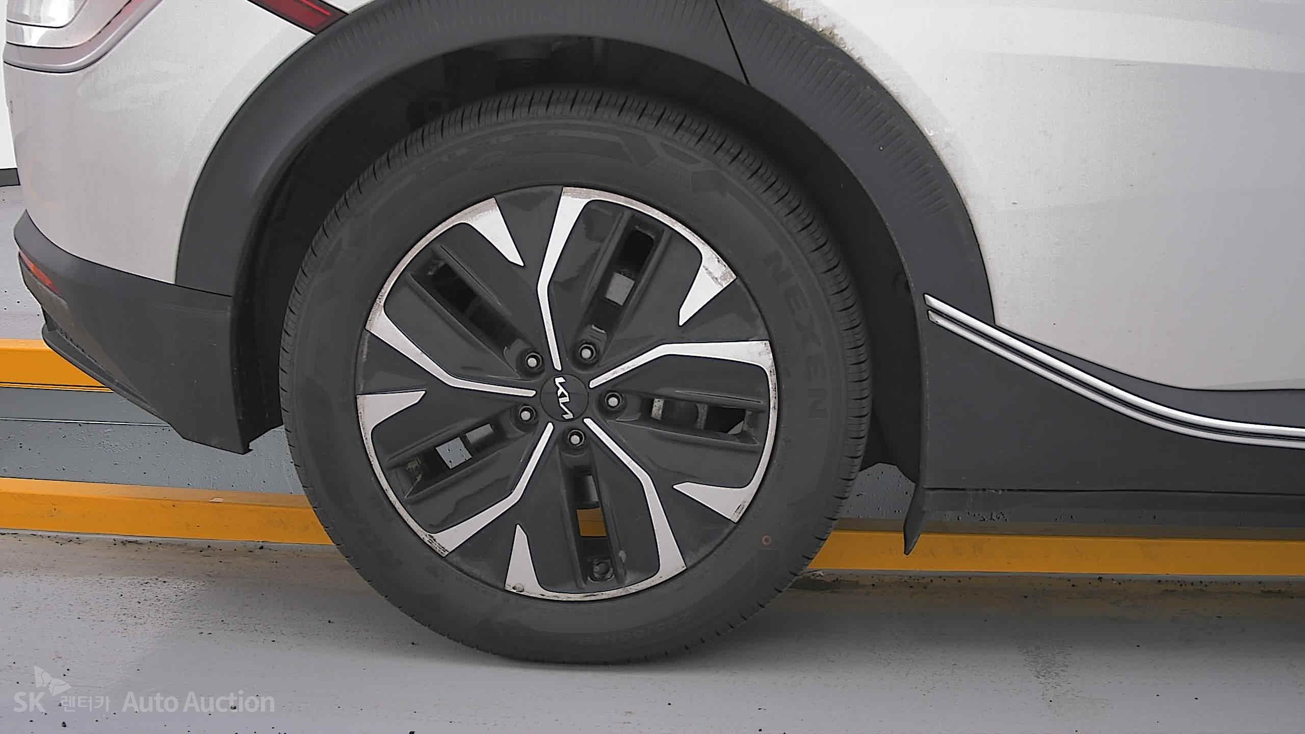 2023 - kia ev6