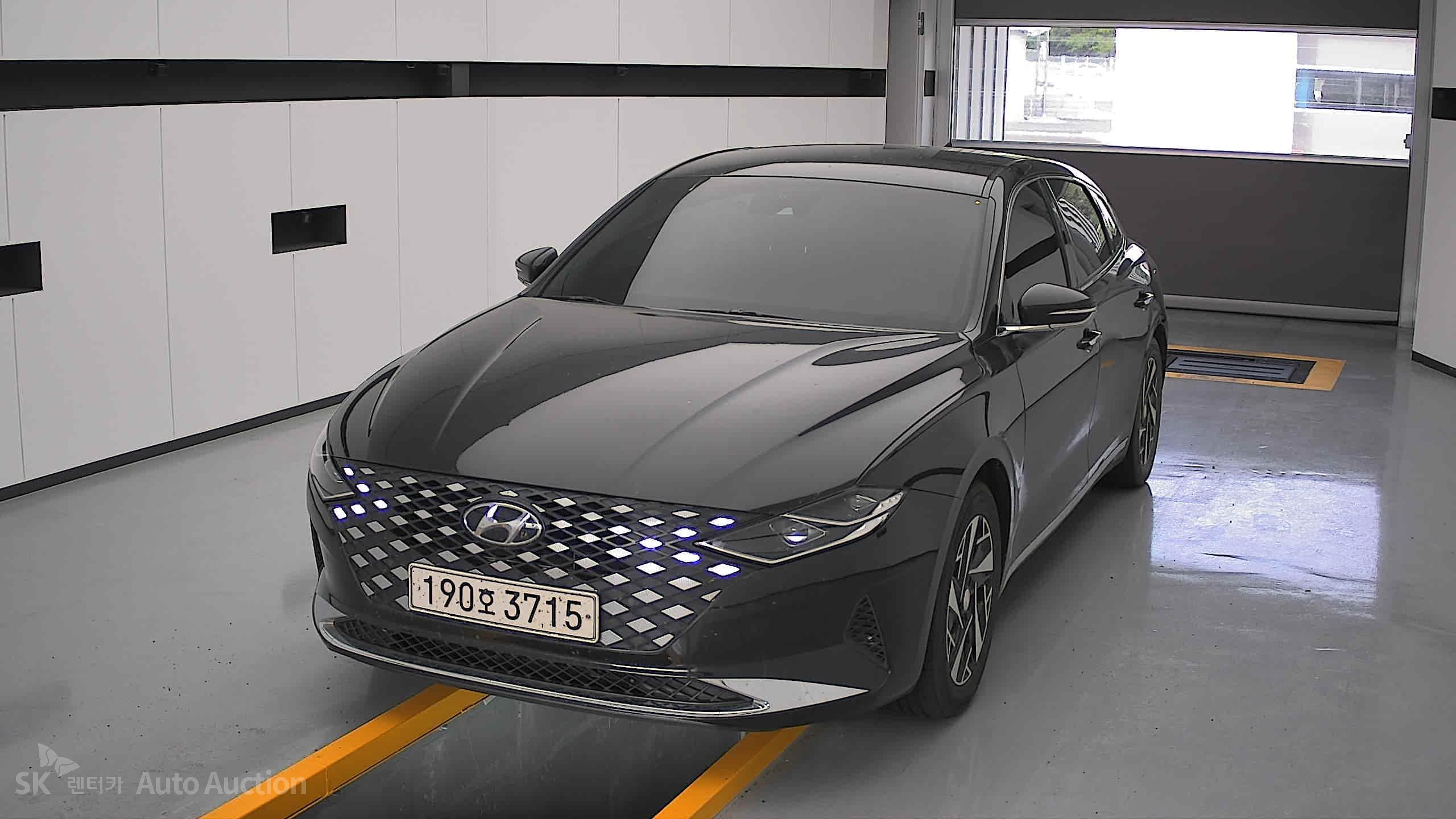 2022 - hyundai grandeur