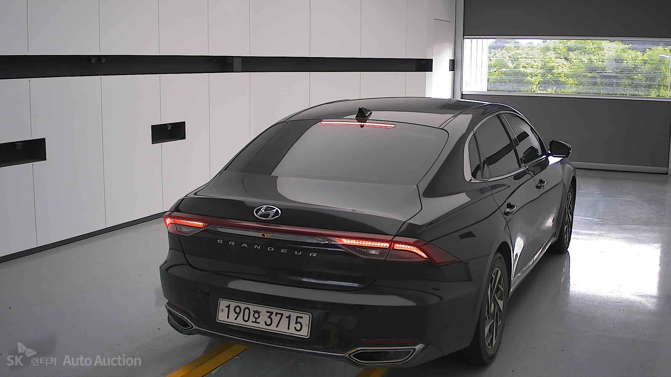 2022 - hyundai grandeur