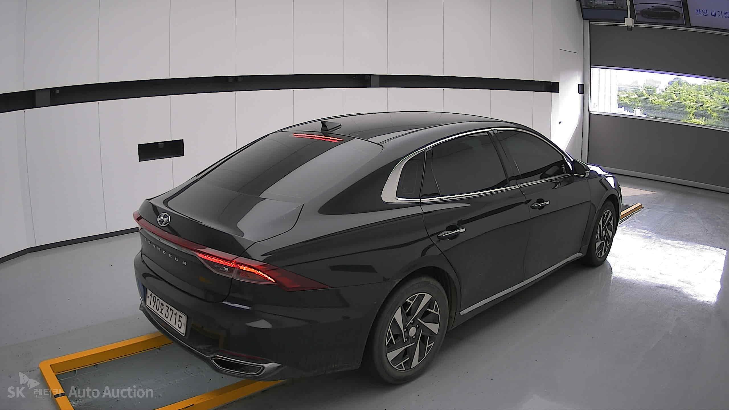 2022 - hyundai grandeur