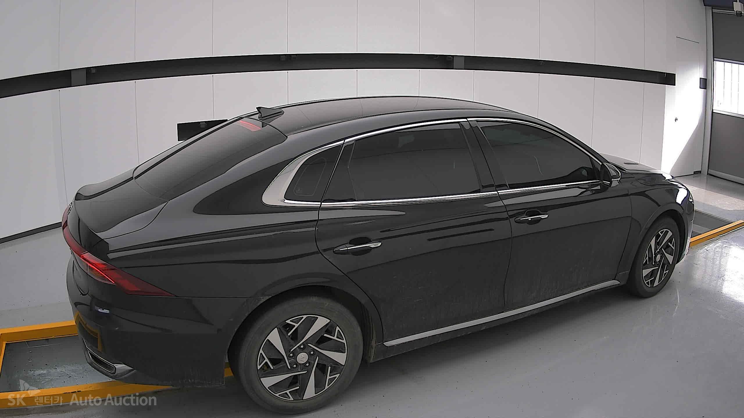 2022 - hyundai grandeur