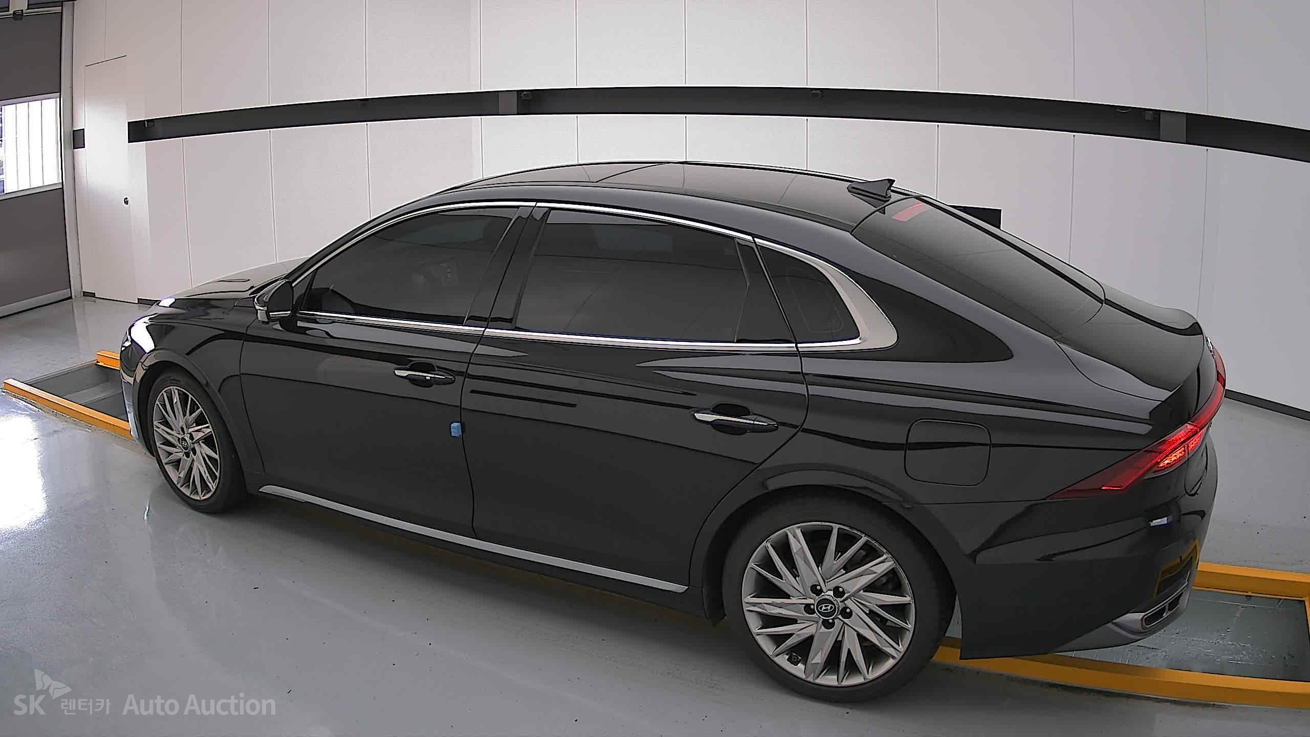 2021 - hyundai grandeur