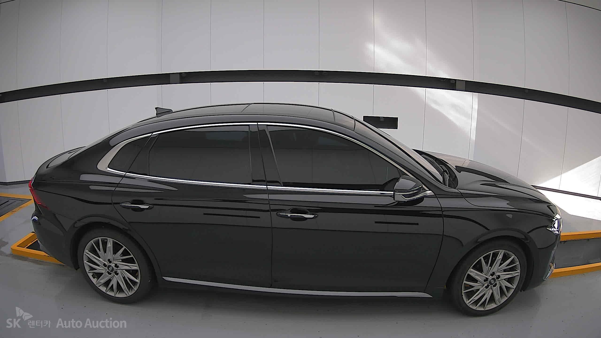 2021 - hyundai grandeur