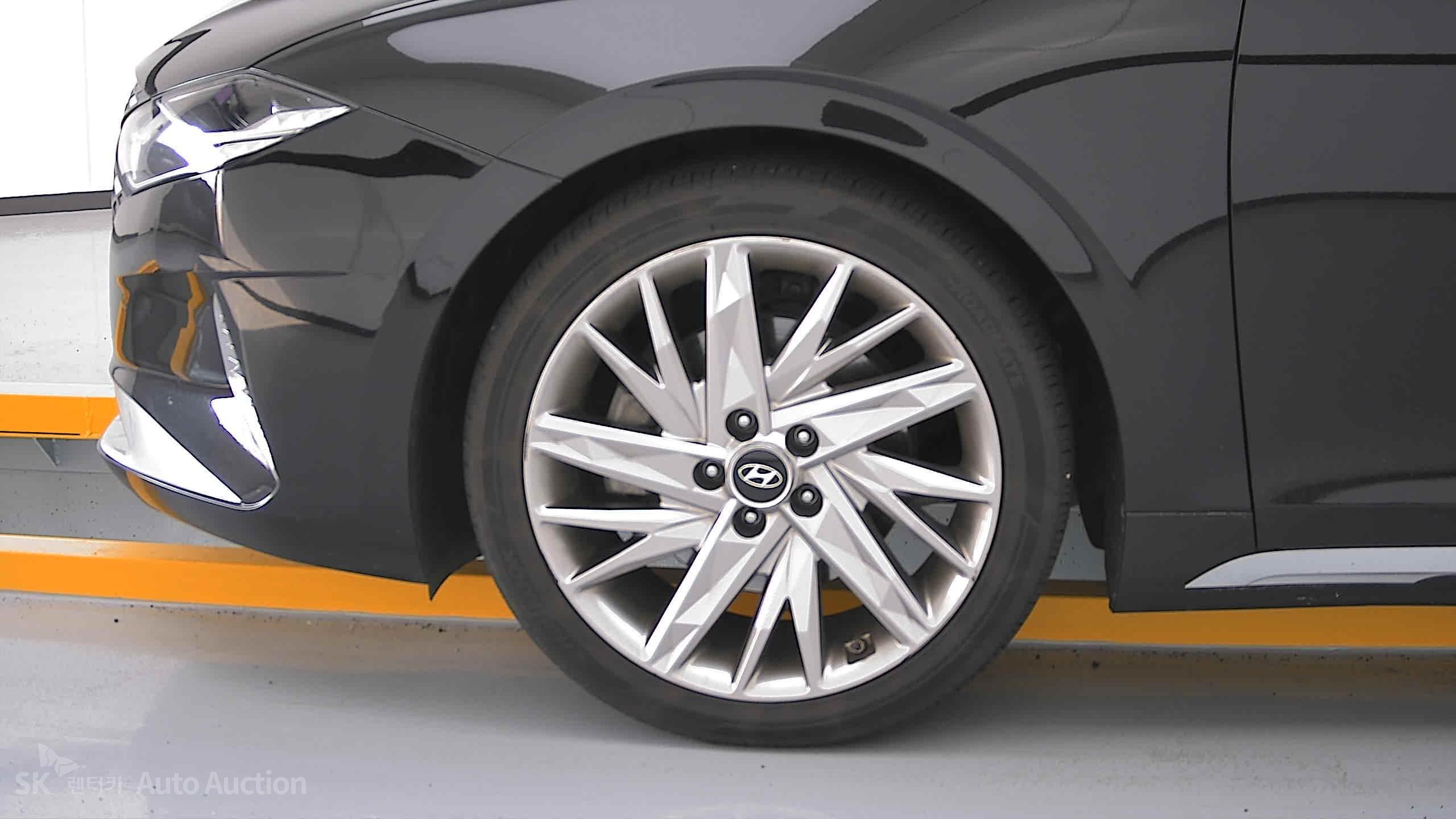 2021 - hyundai grandeur