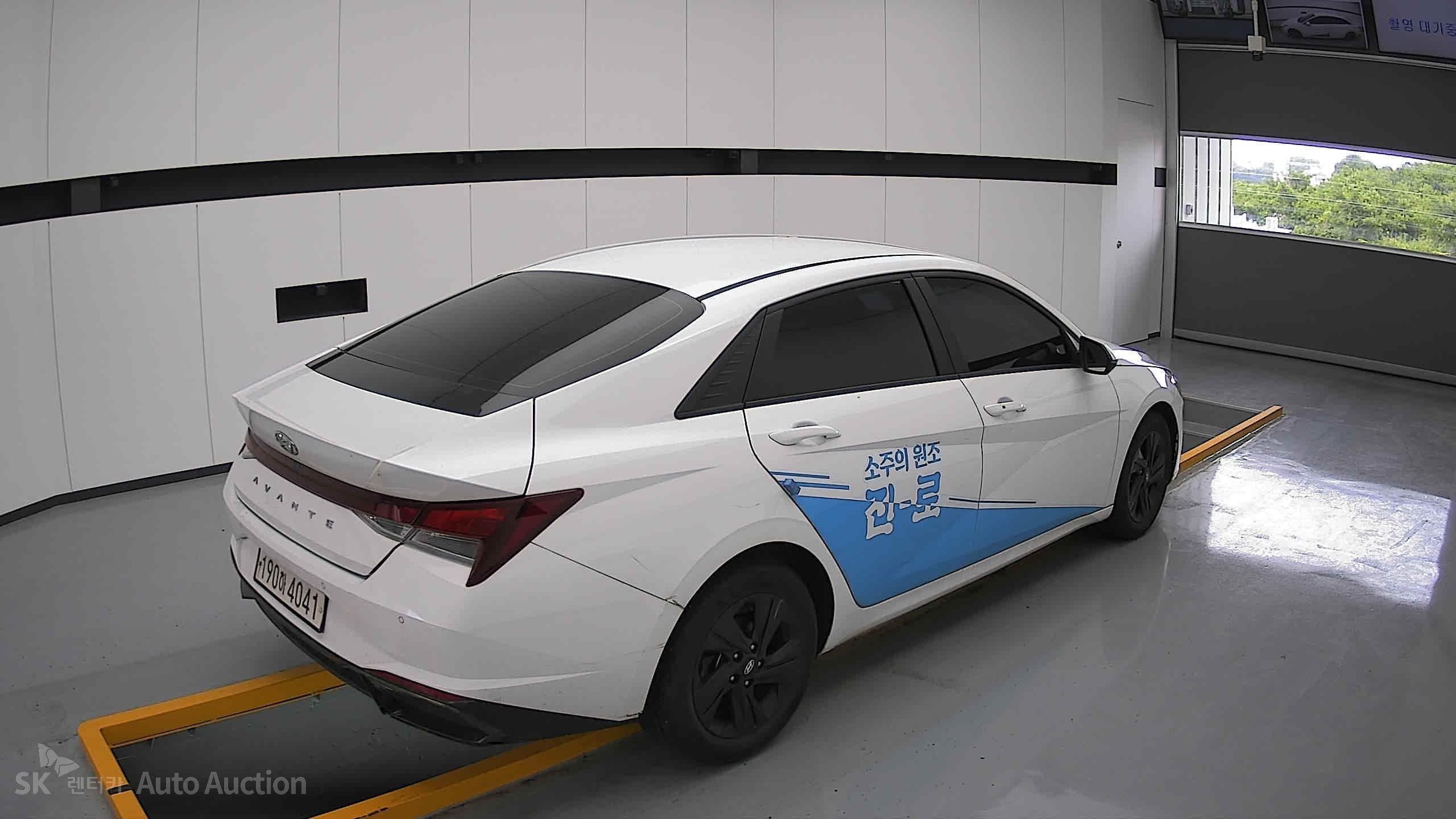 2023 - hyundai avante