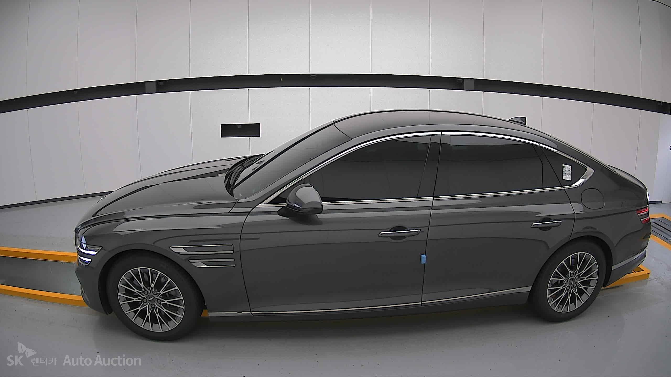 2022 - genesis g80